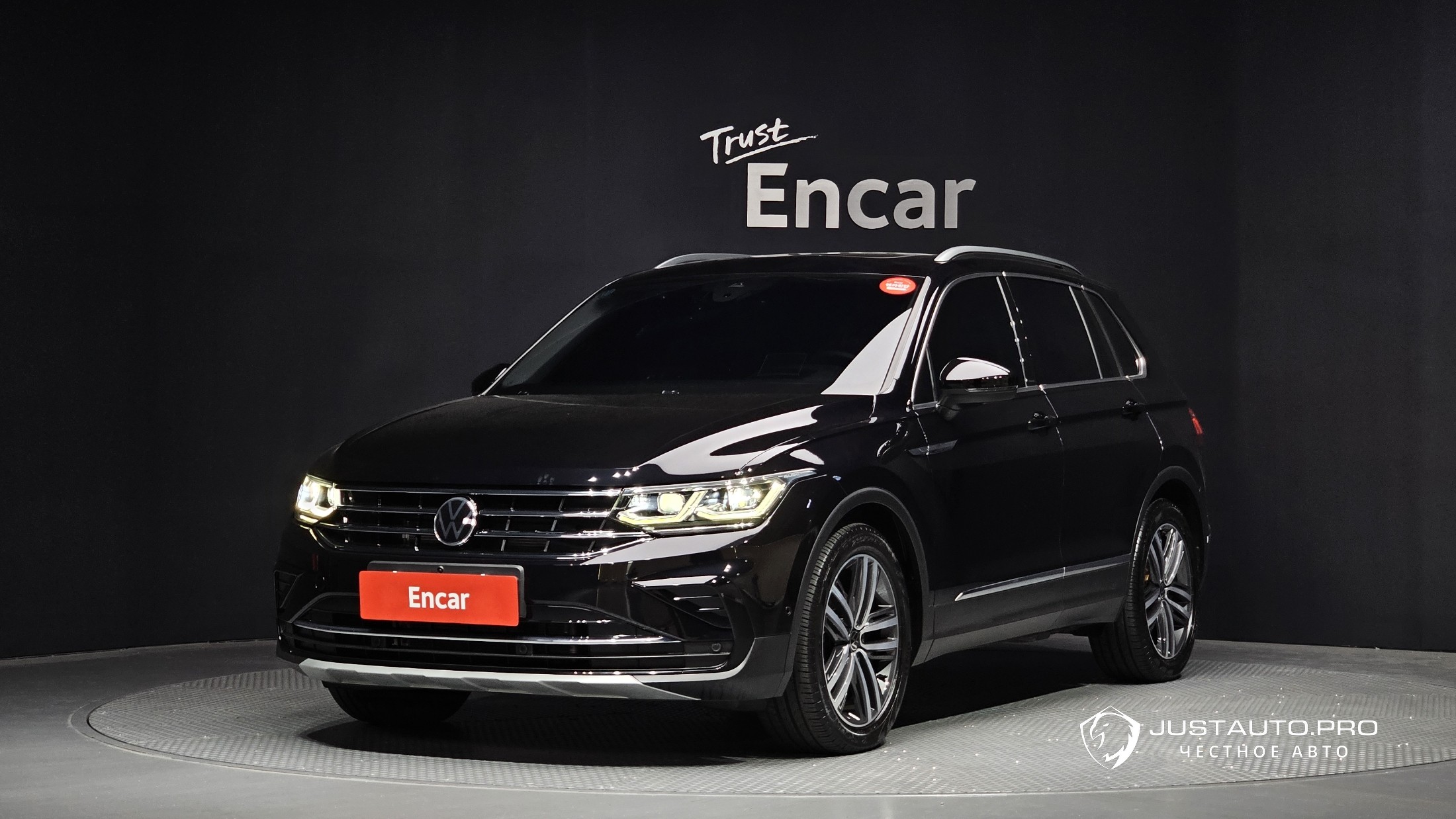 Автомобиль Volkswagen Tiguan