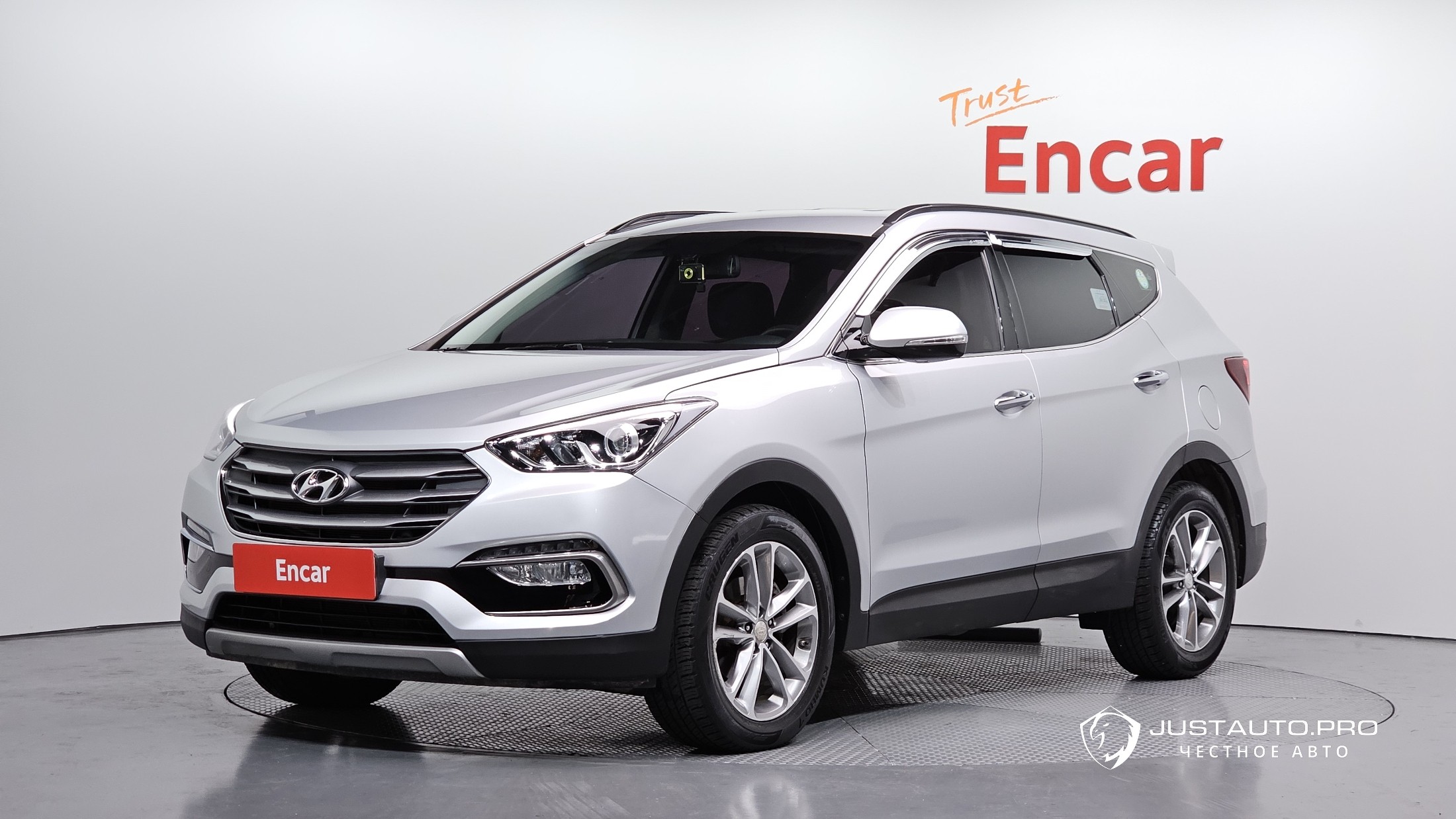 Автомобиль Hyundai Santafe