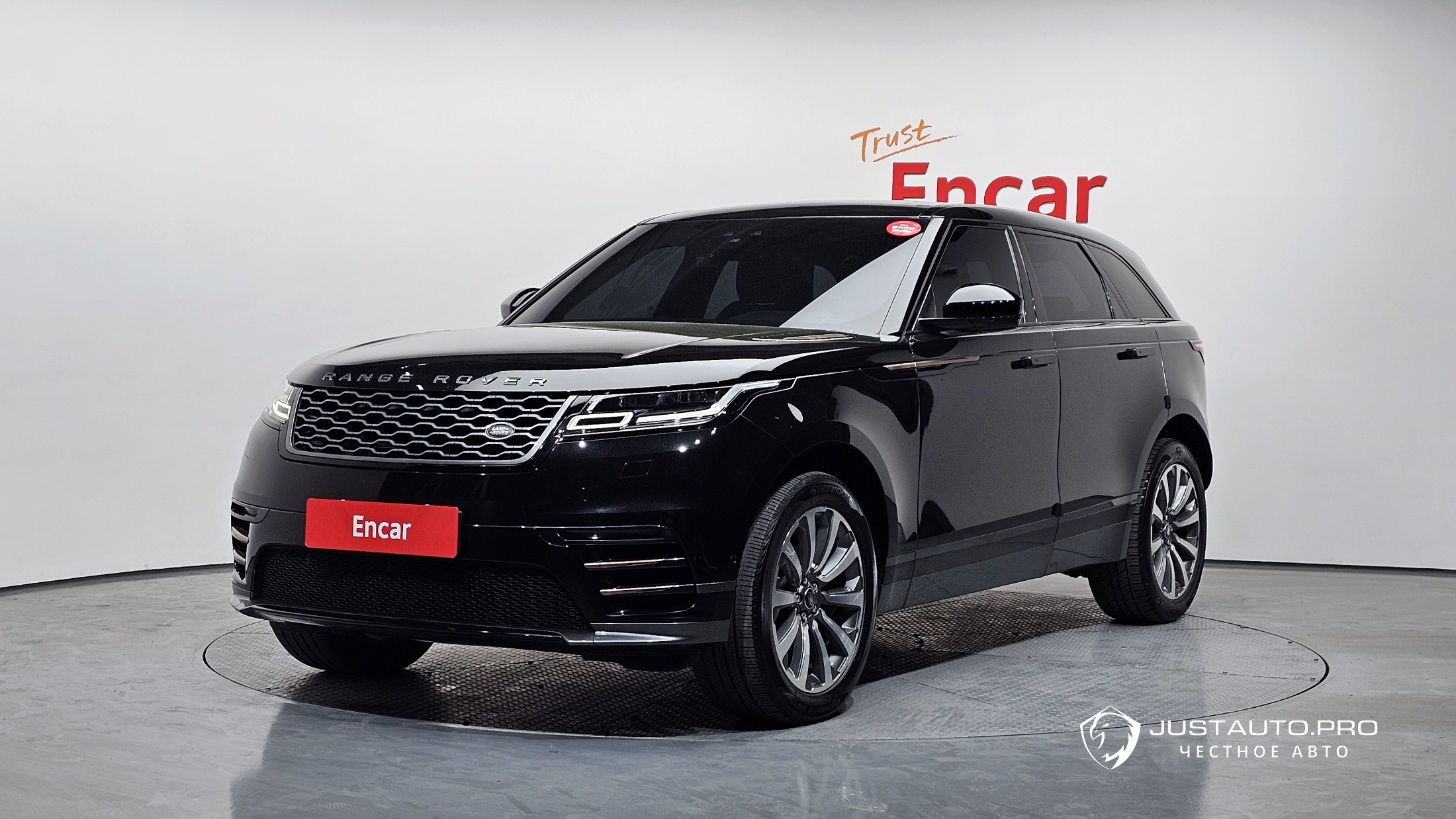 Автомобиль Land Rover Range Rover Velar