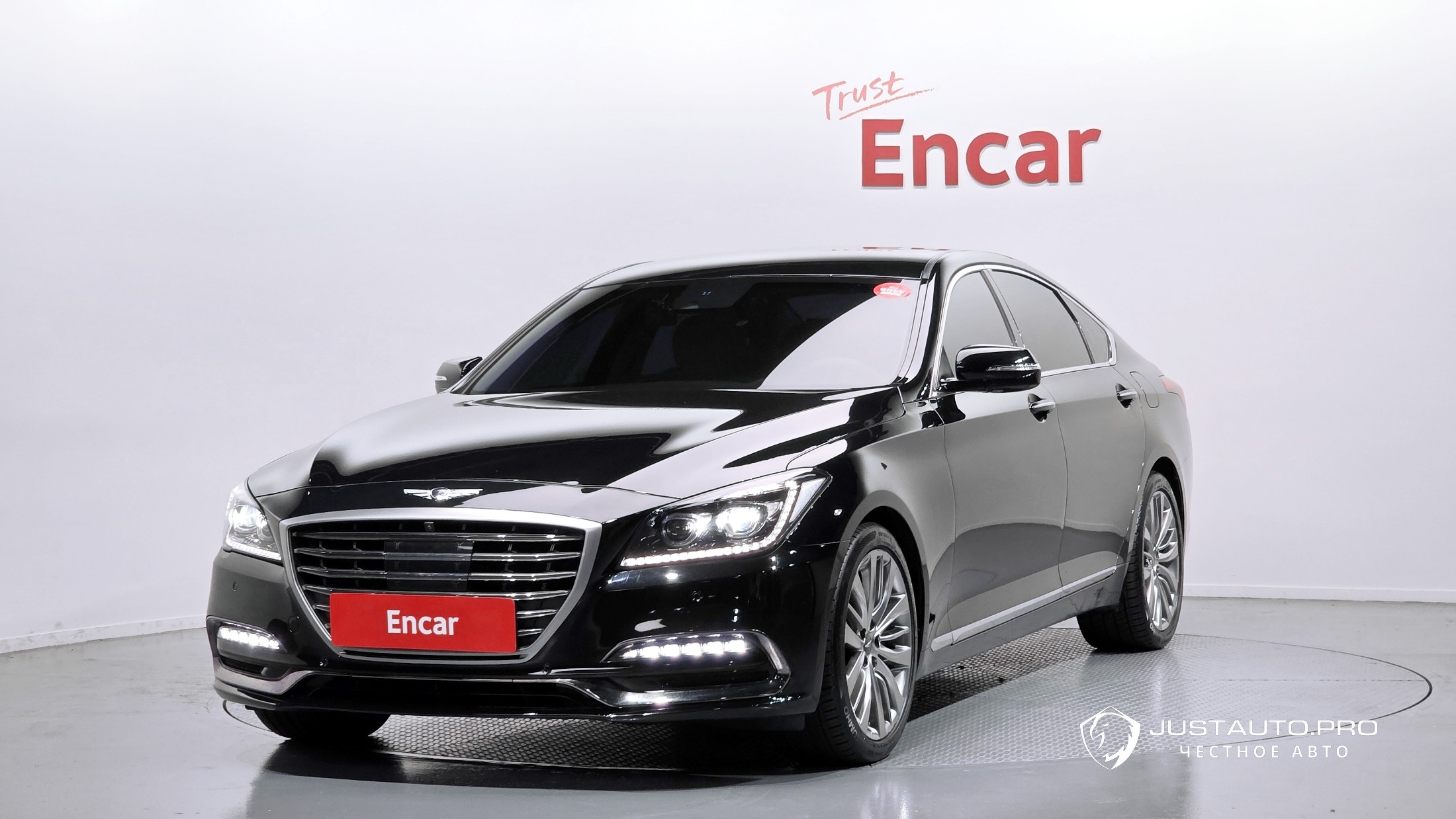 Автомобиль Genesis G80