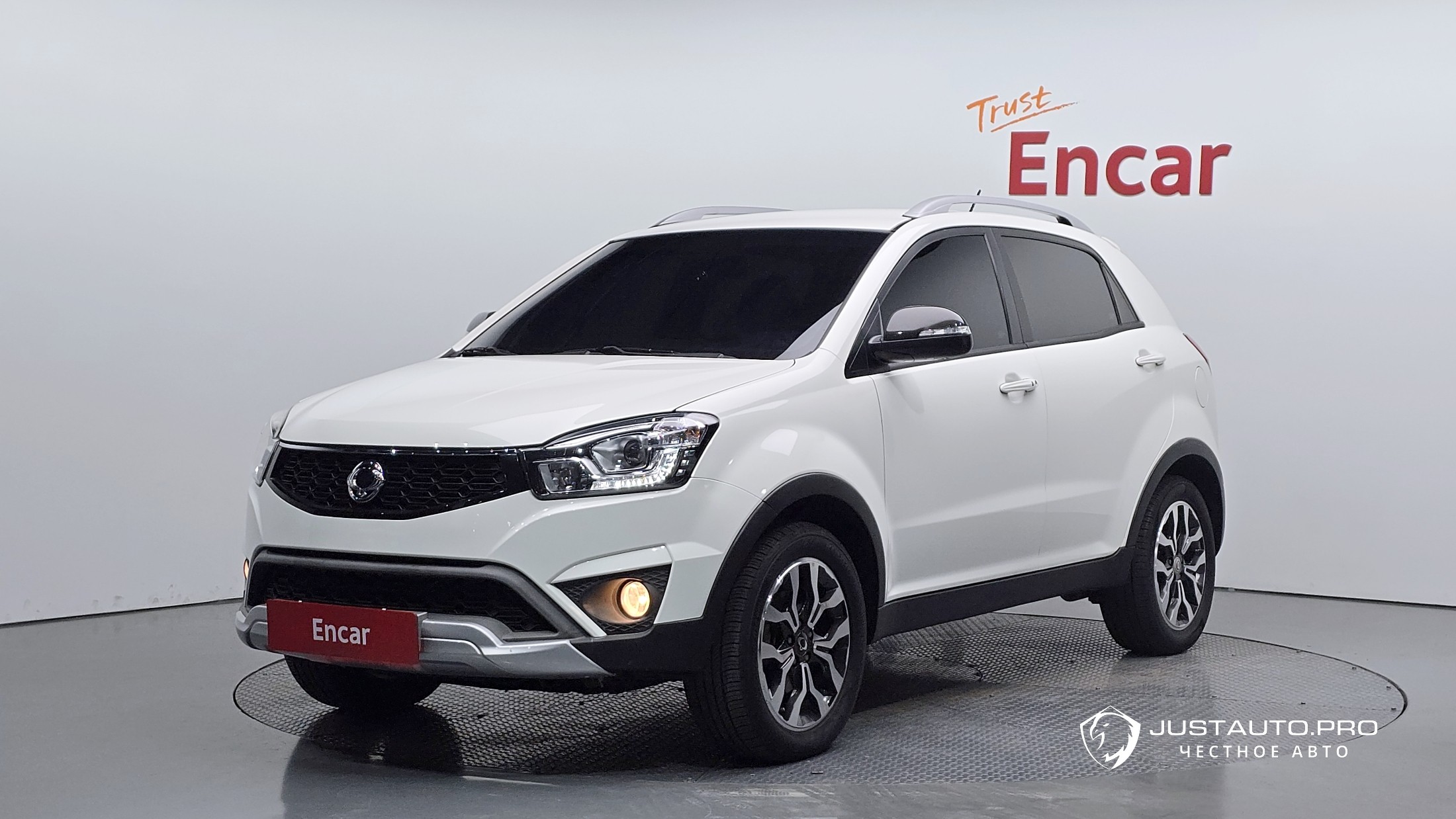 Автомобиль KG_Mobility_Ssangyong KORANDO