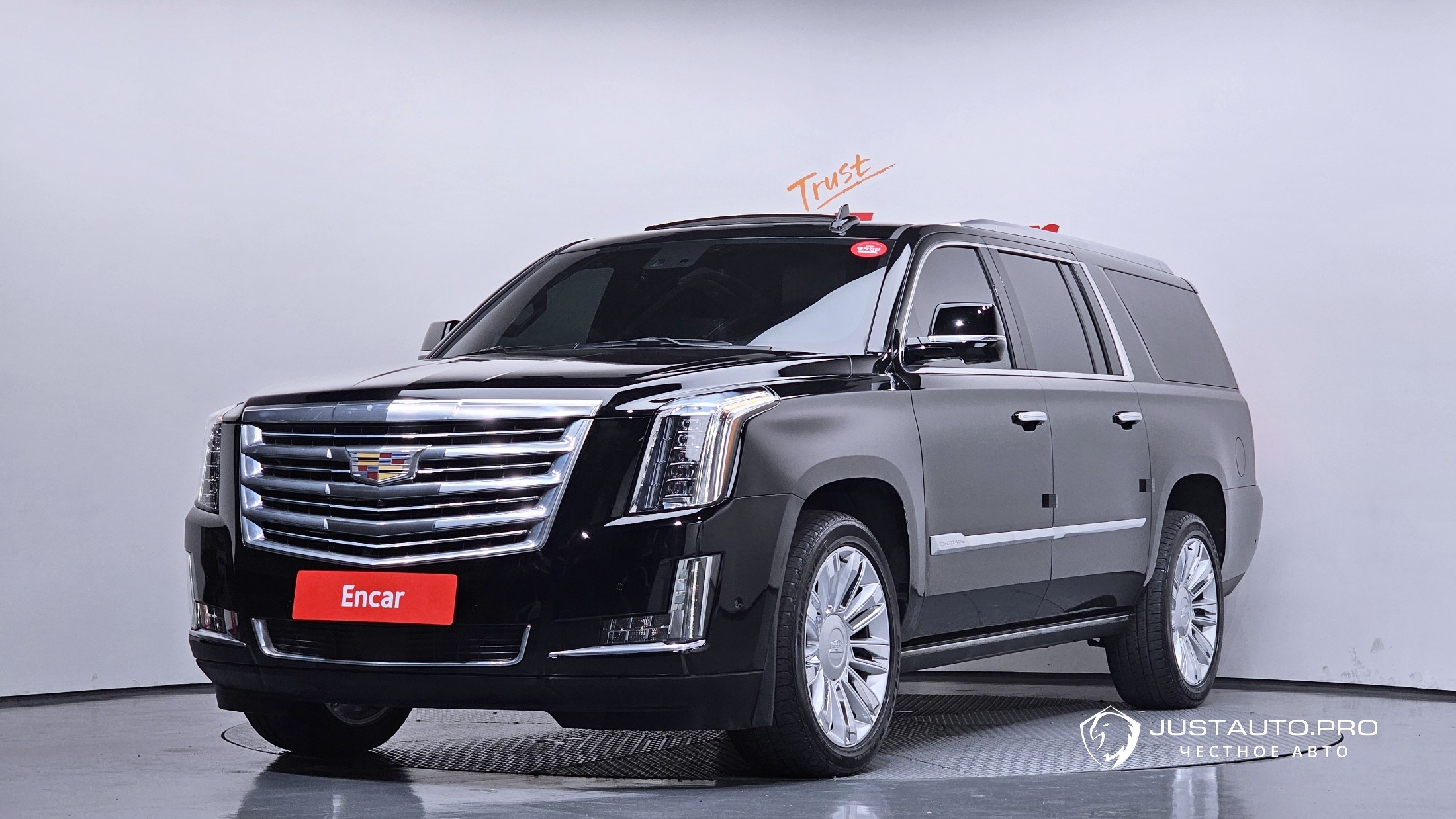 Автомобиль Cadillac Escalade