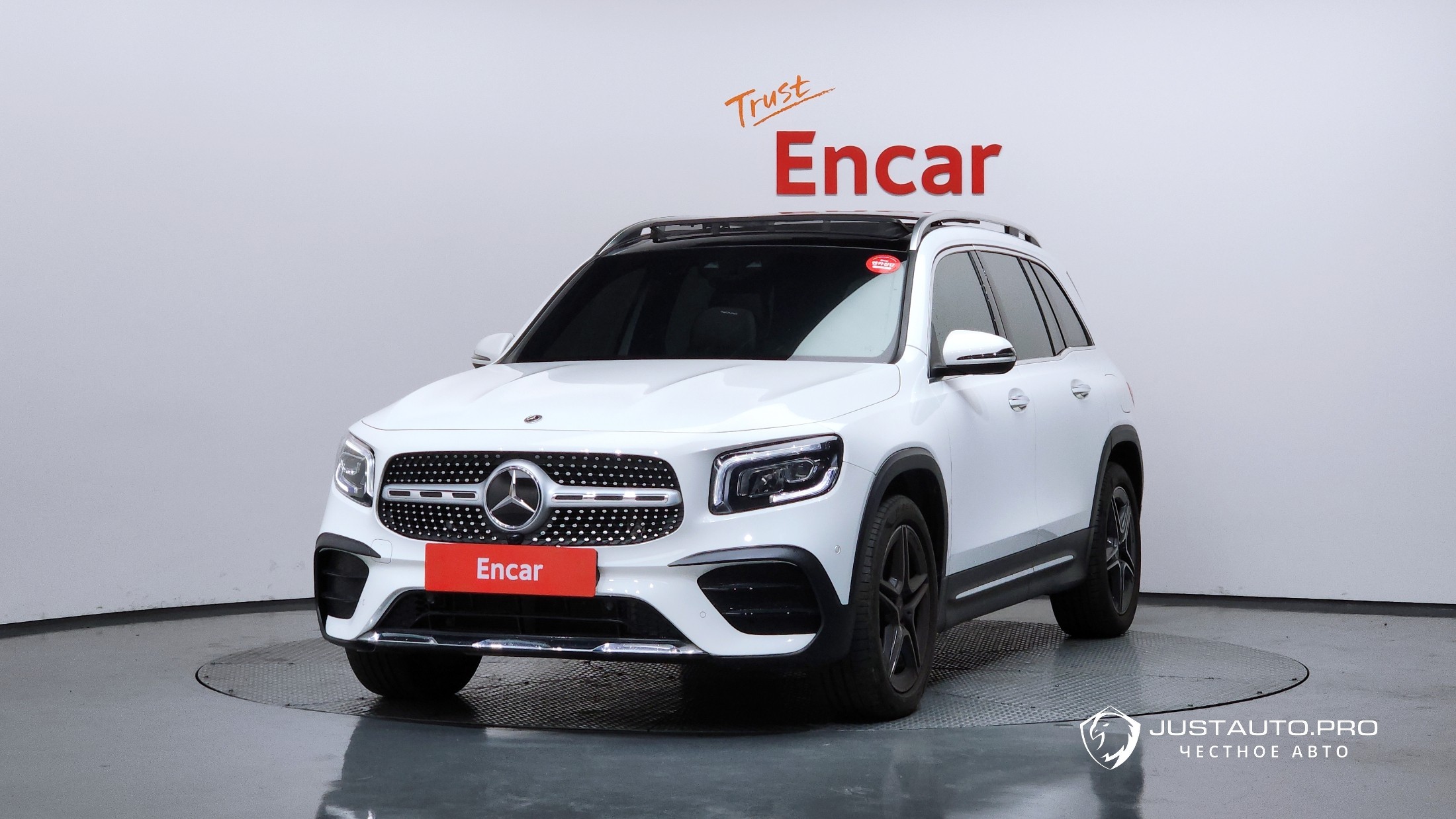 Автомобиль Mercedes-Benz GLB-Class