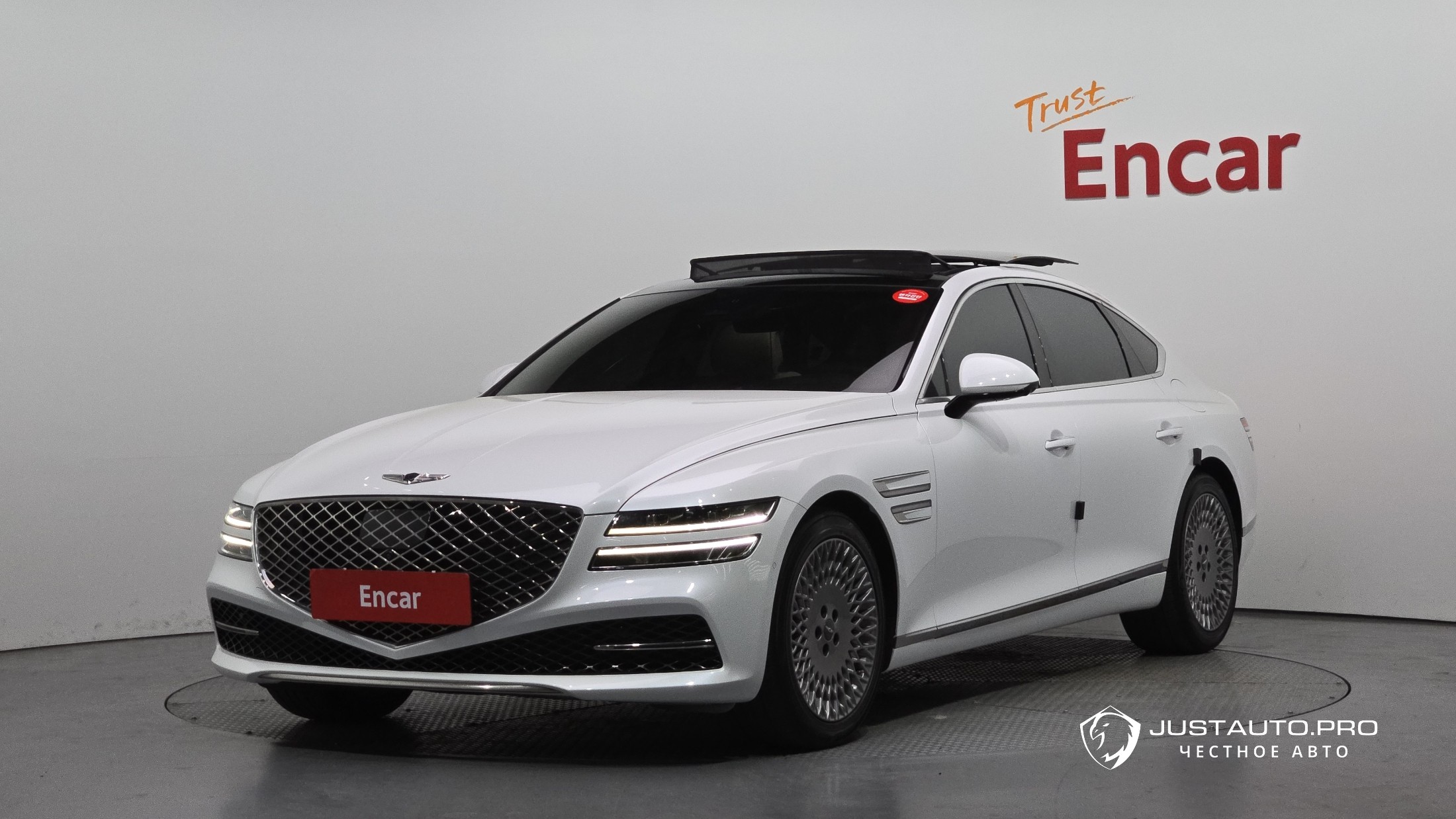 Автомобиль Genesis G80
