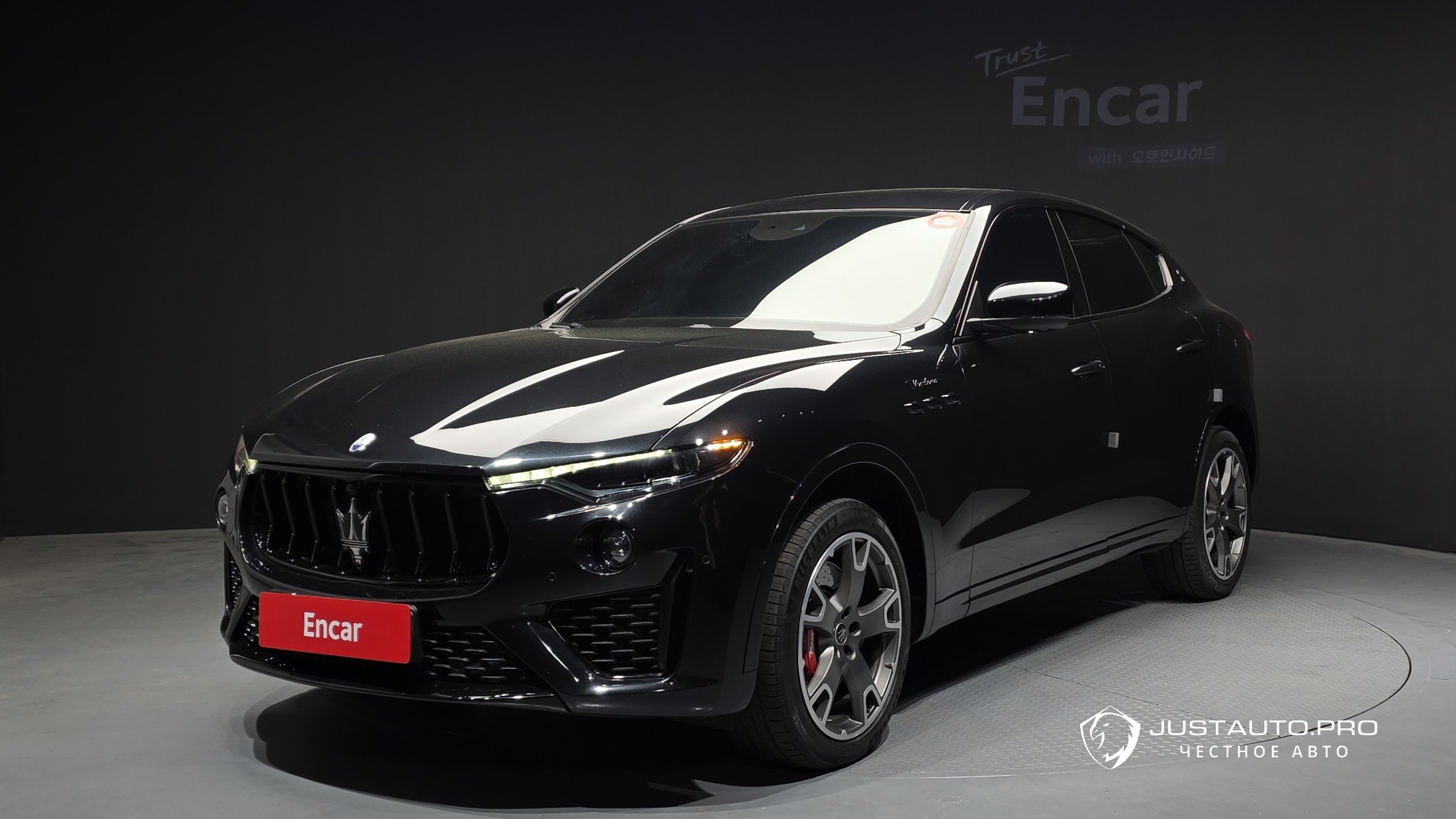 Автомобиль Maserati Levante