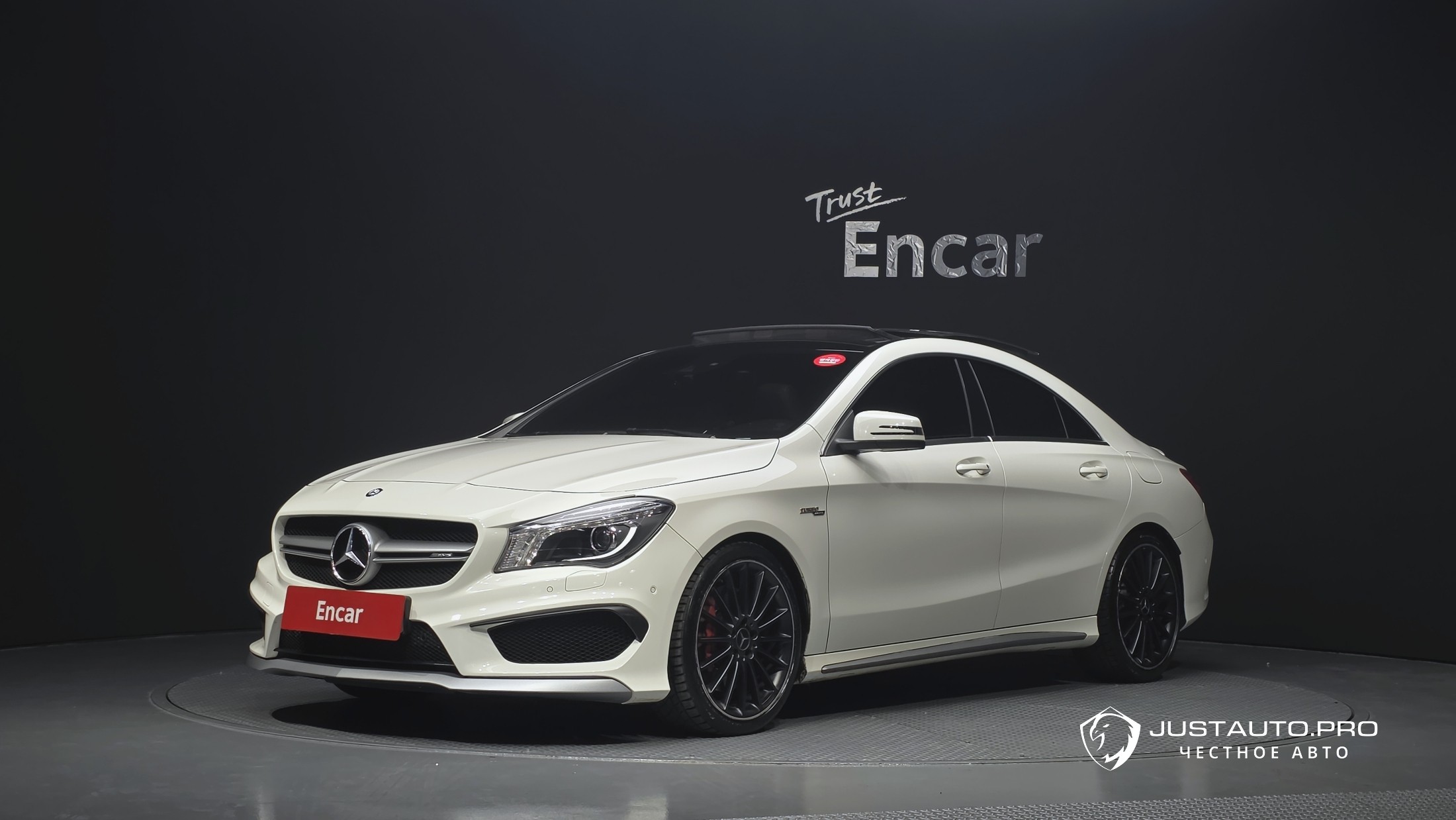 Автомобиль Mercedes-Benz CLA-Class