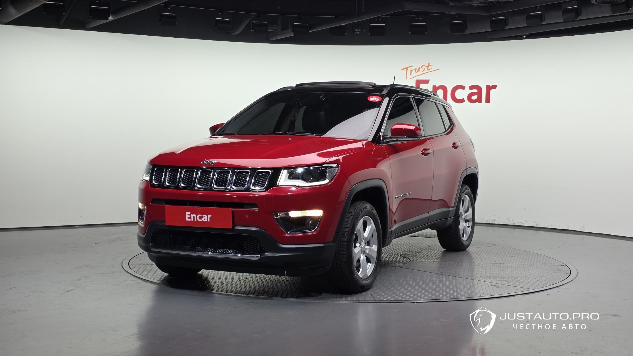 Автомобиль Jeep Compass
