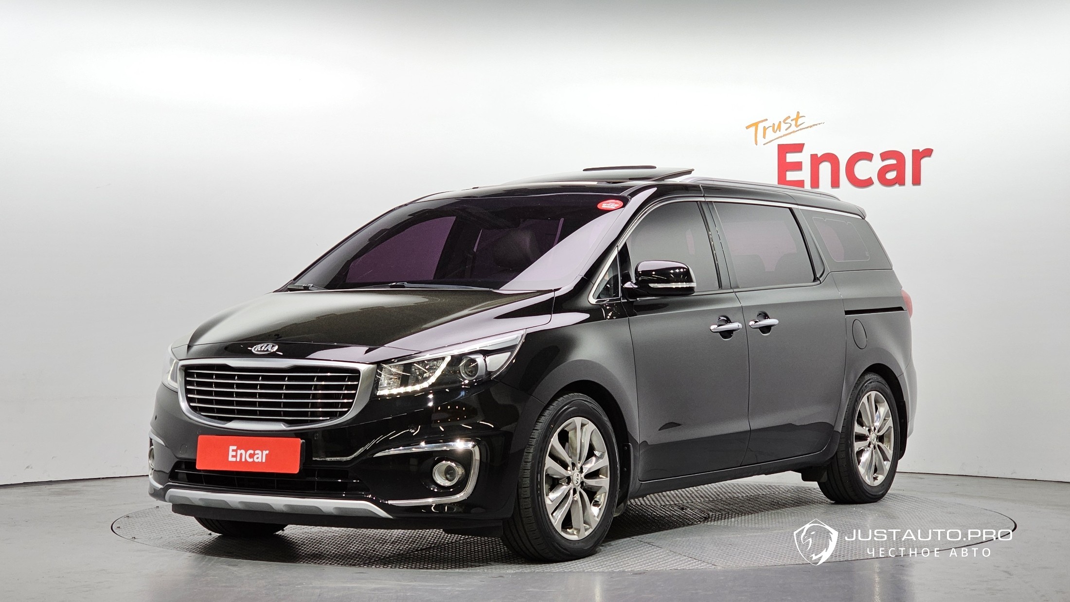 Автомобиль Kia Canival