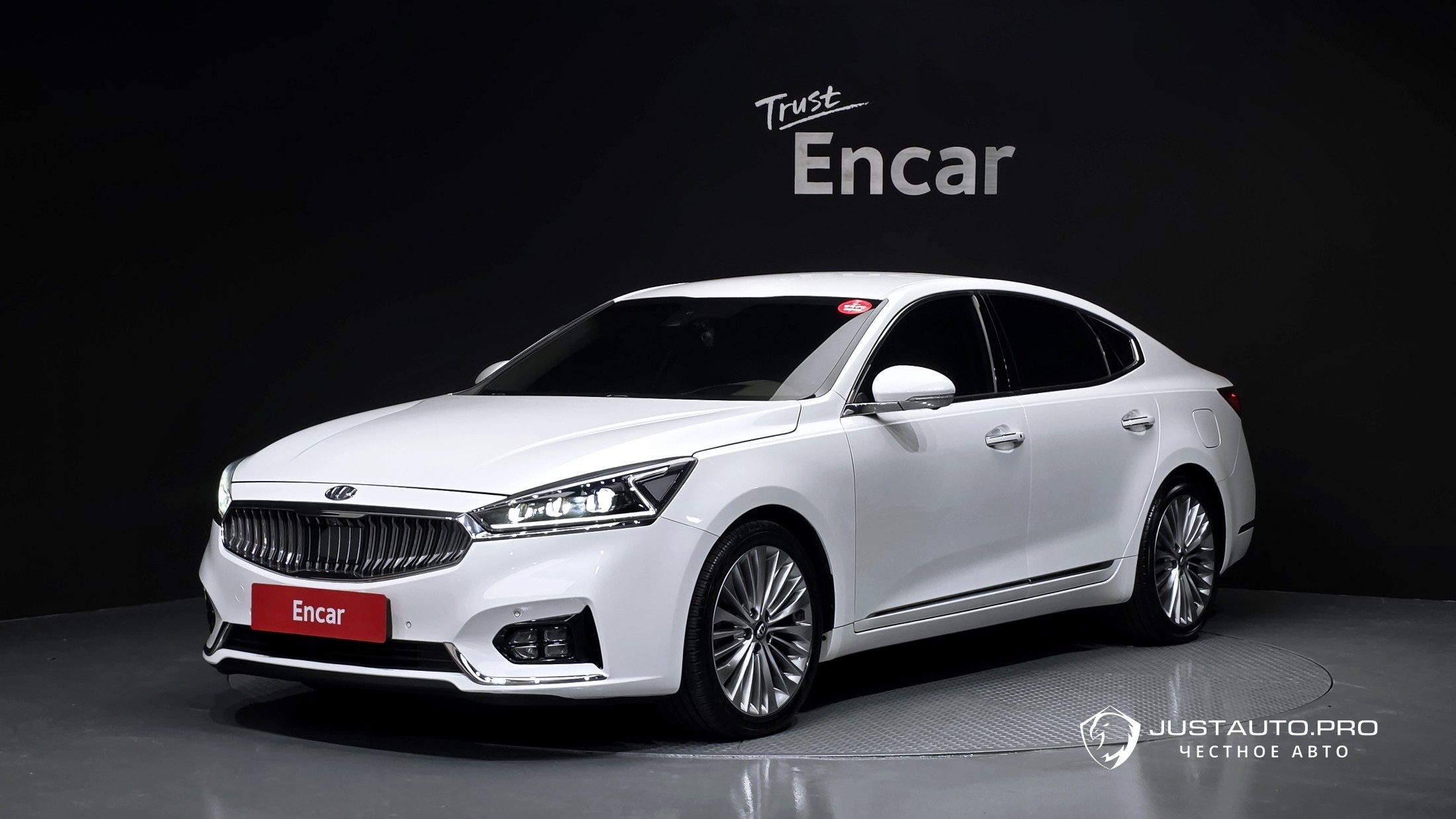 Автомобиль Kia K7