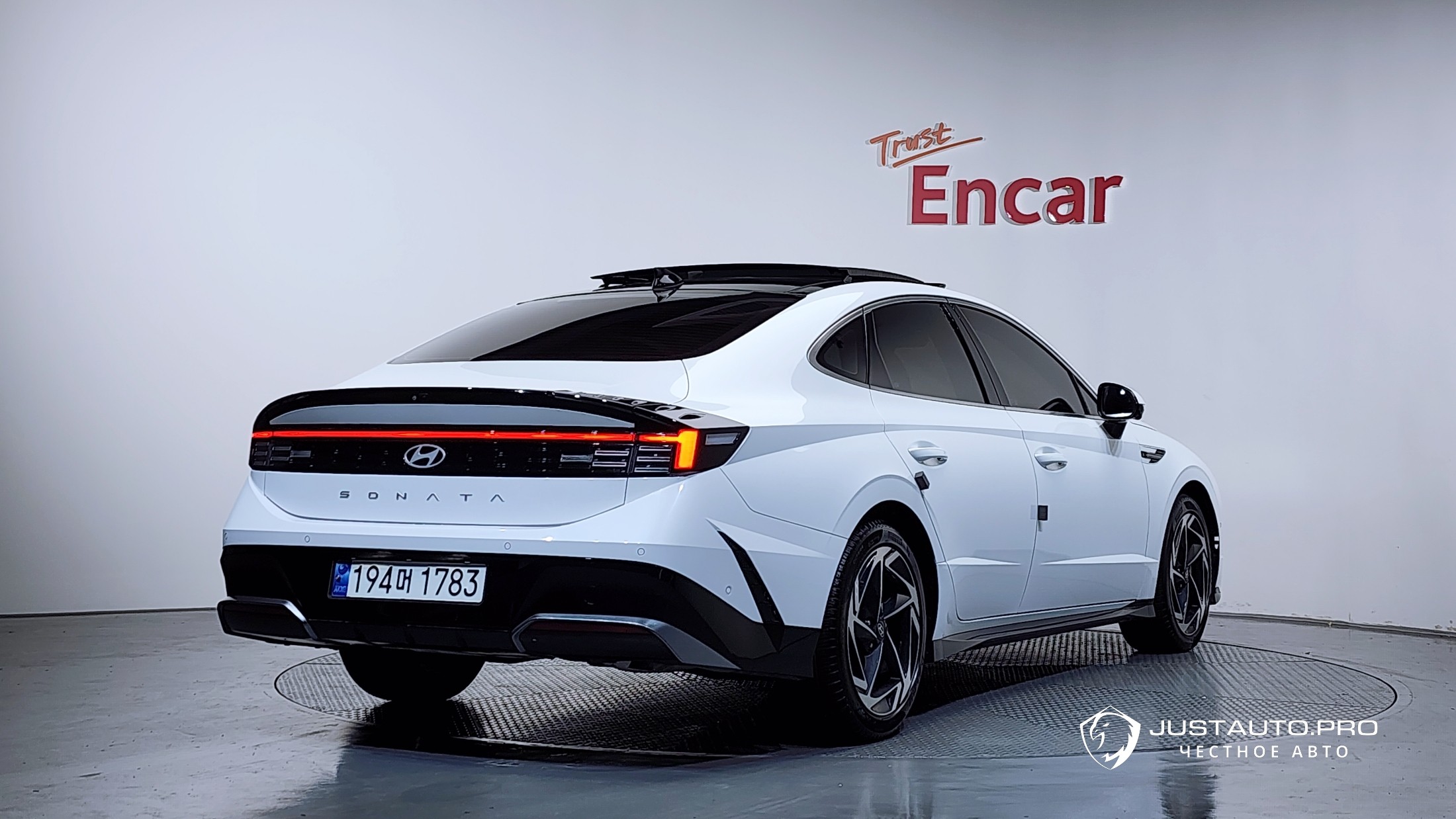 Автомобиль Hyundai Sonata