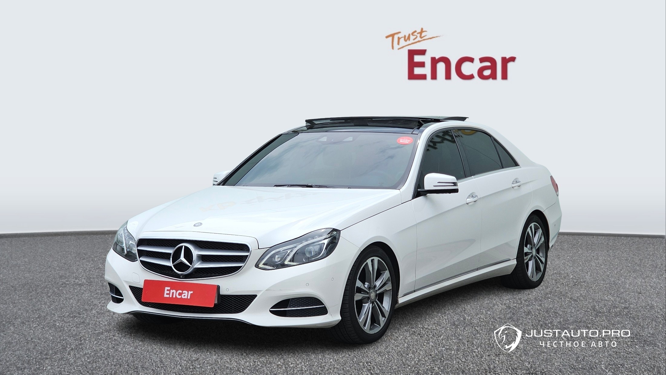 Автомобиль Mercedes-Benz E-Class