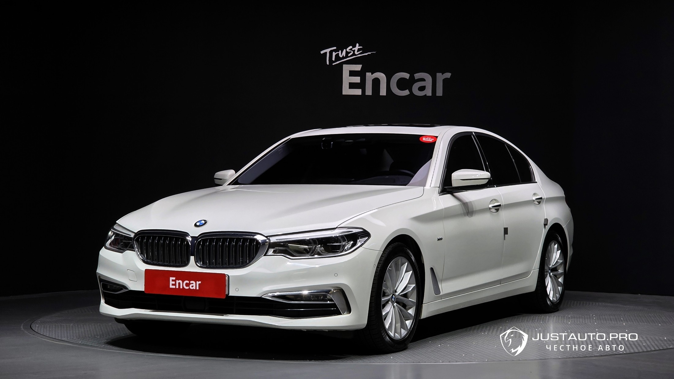Автомобиль BMW 5-Series