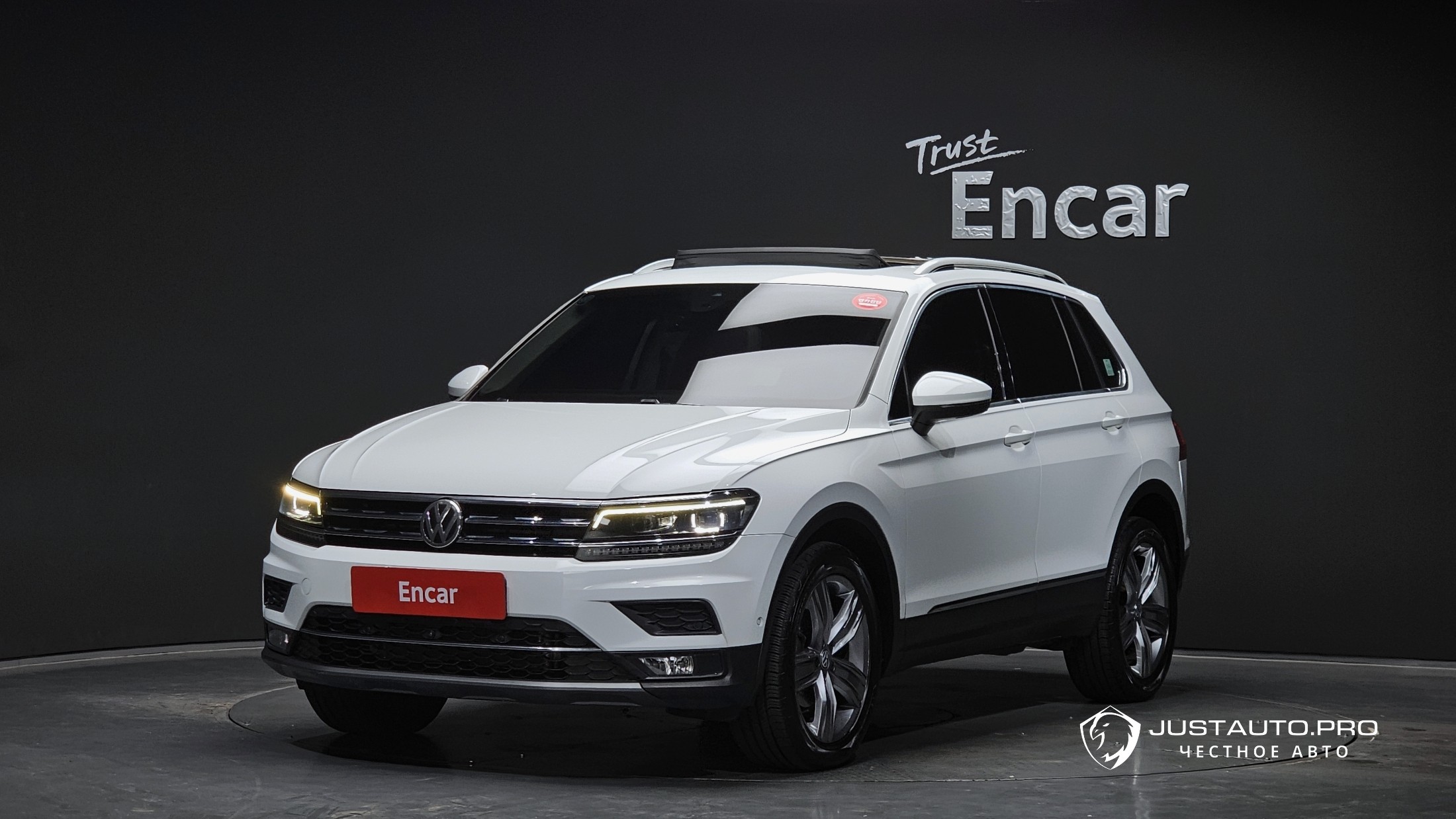 Автомобиль Volkswagen Tiguan