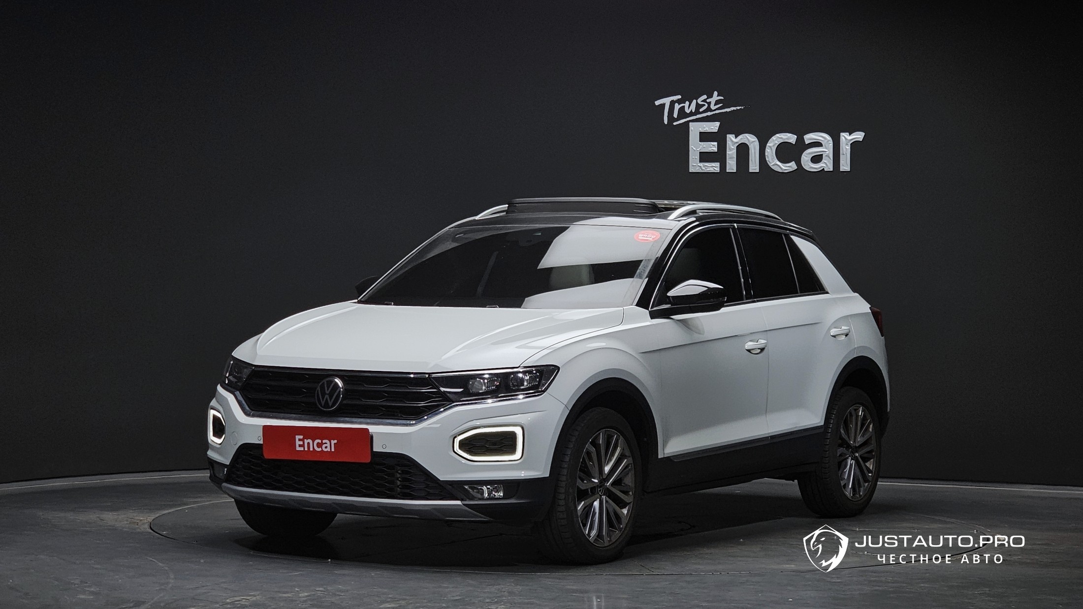 Автомобиль Volkswagen T-Roc