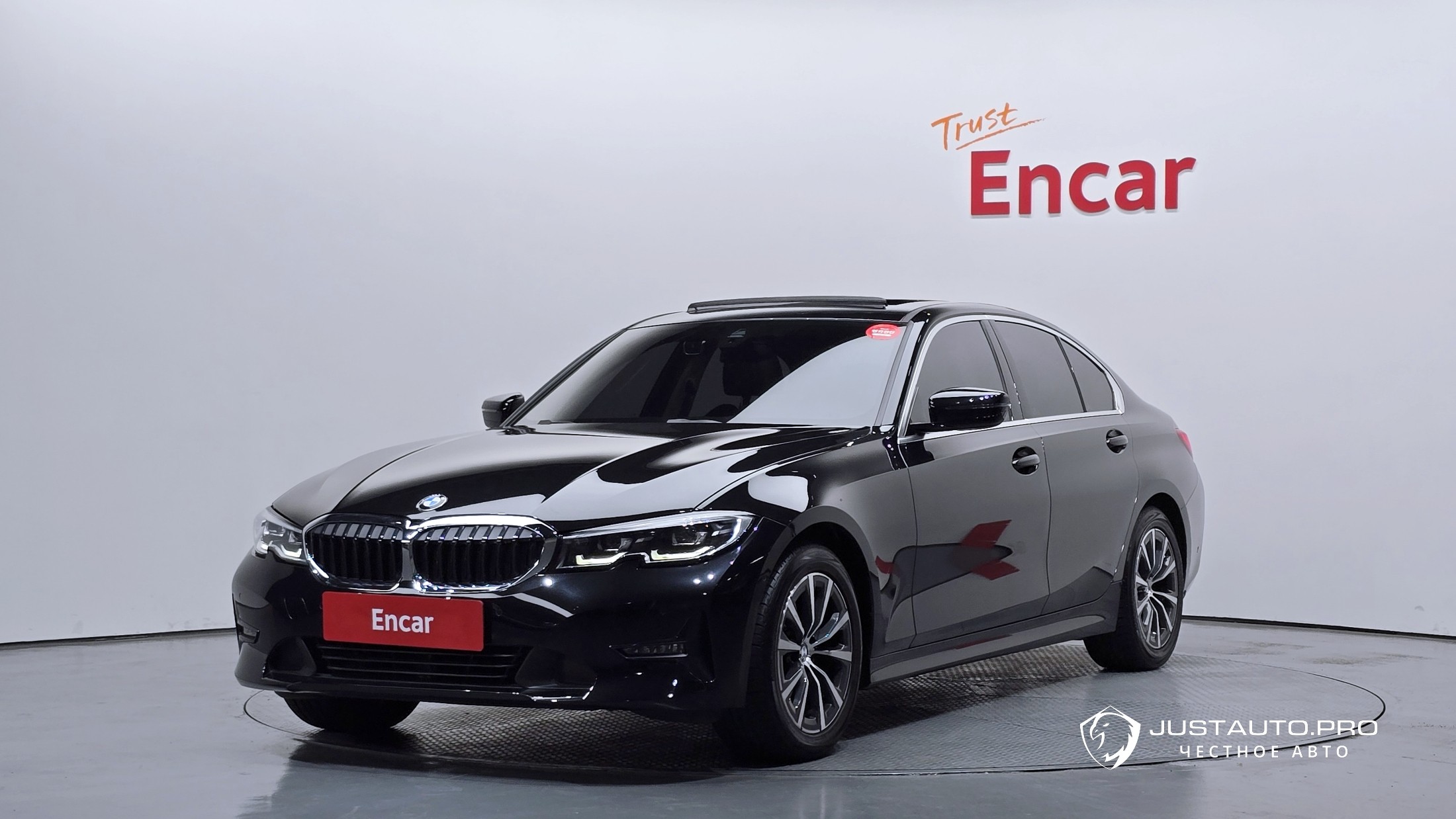 Автомобиль BMW 3-Series