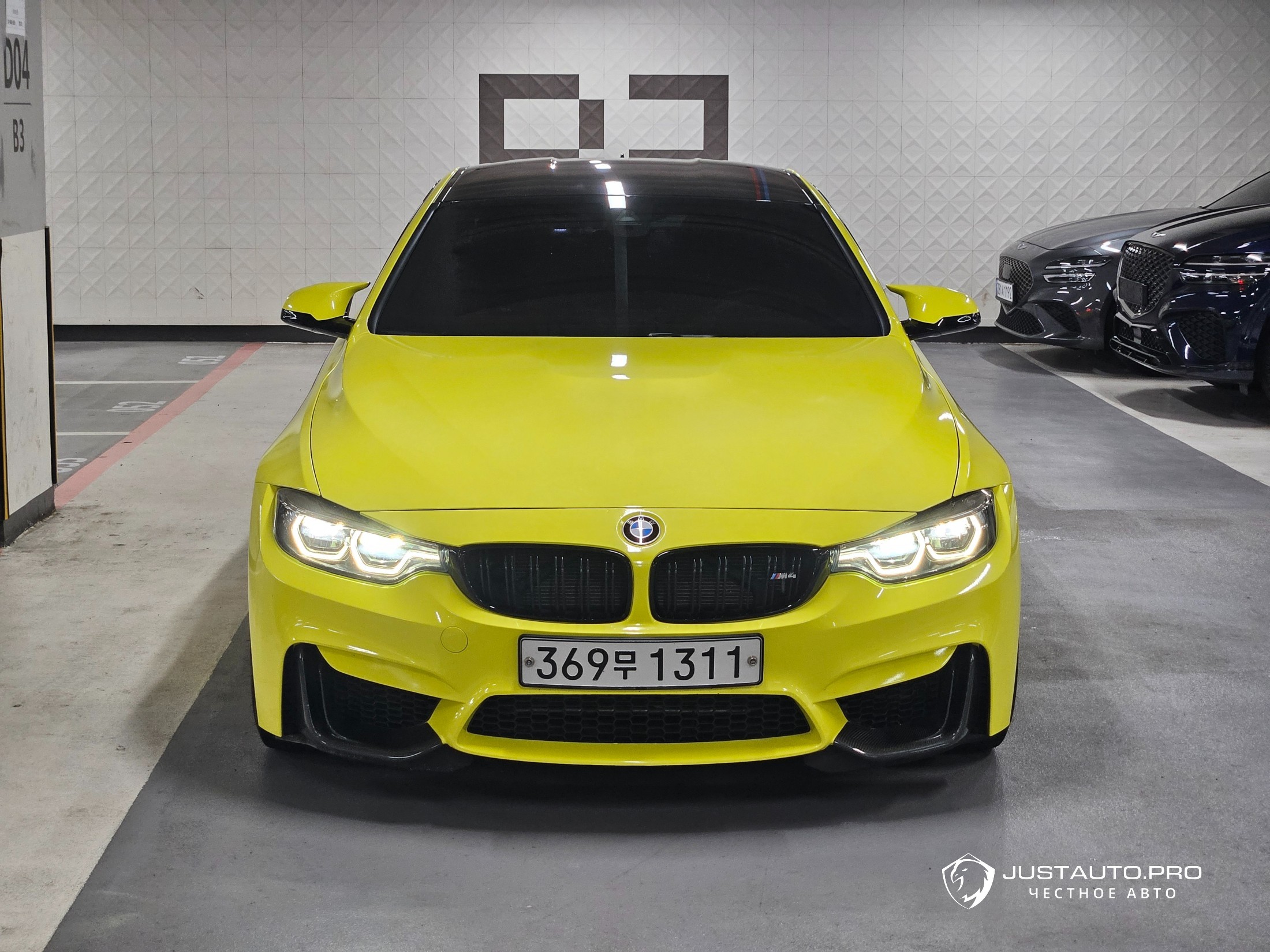 Автомобиль BMW M4