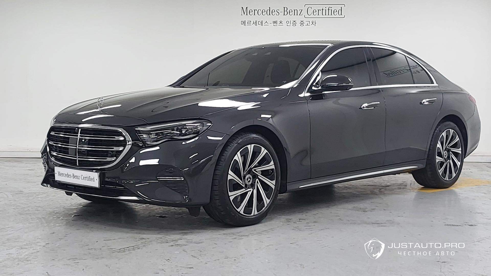 Автомобиль Mercedes-Benz E-Class