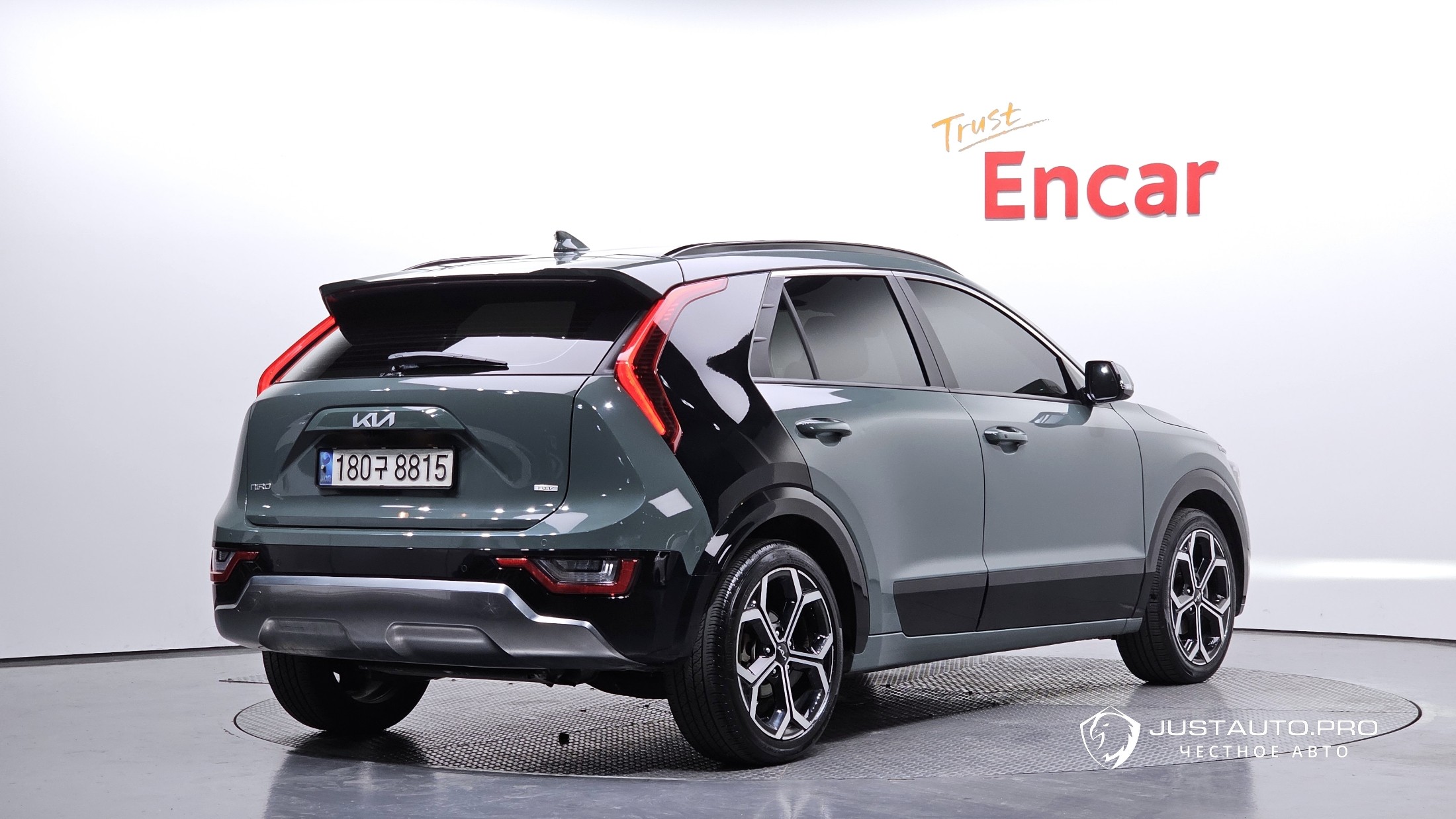 Автомобиль Kia Niro