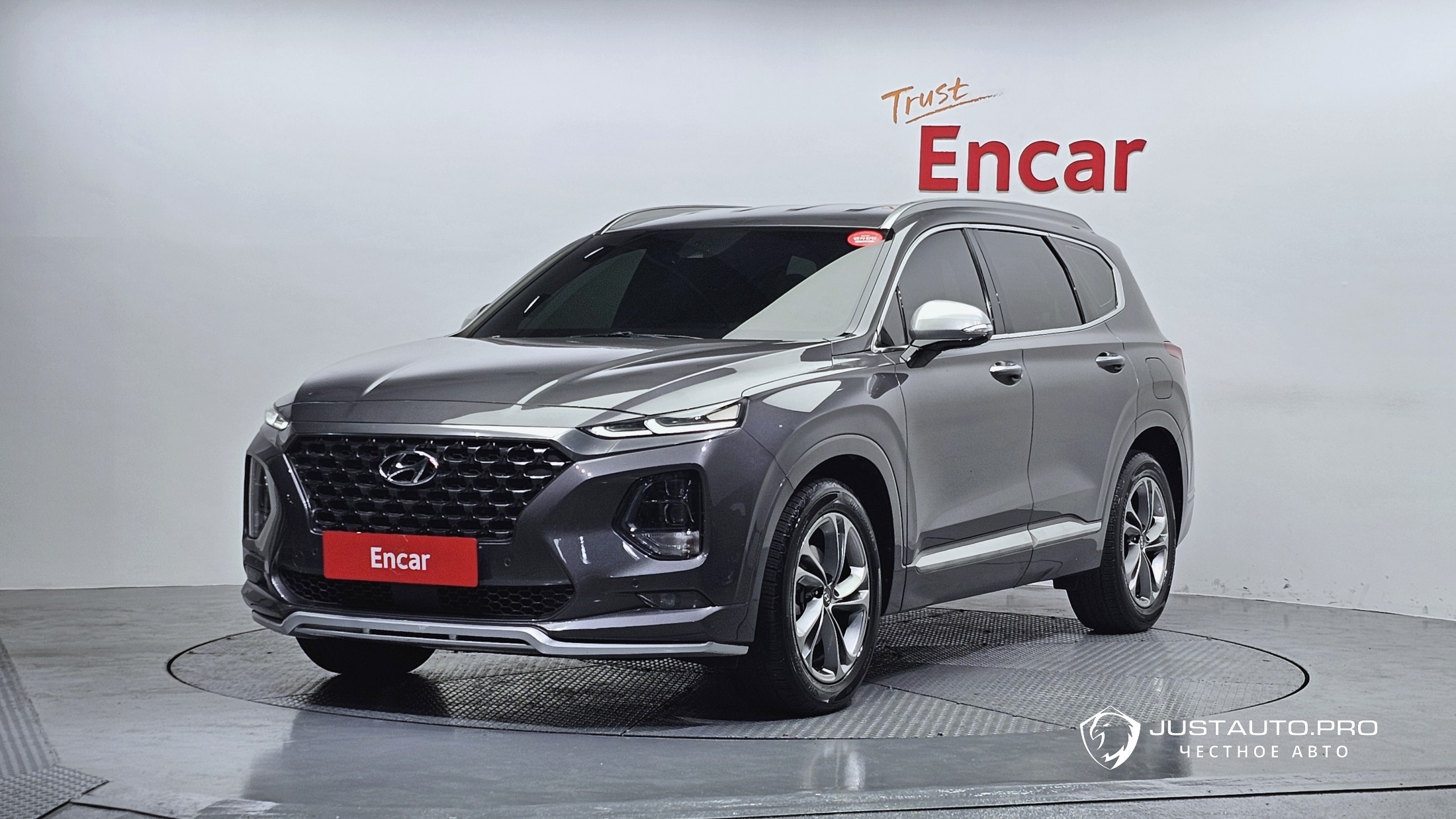 Автомобиль Hyundai Santafe
