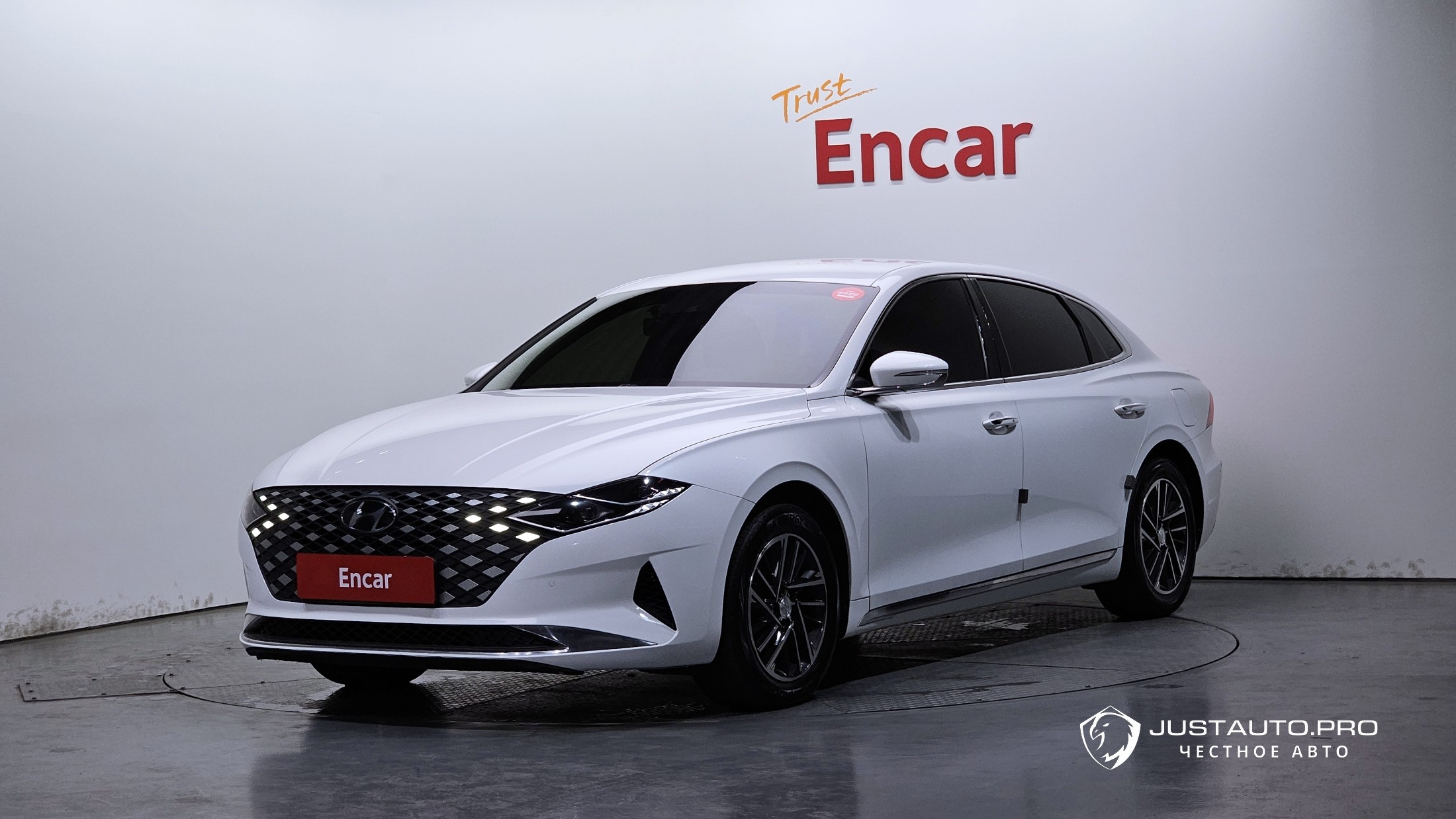 Автомобиль Hyundai Grandeur