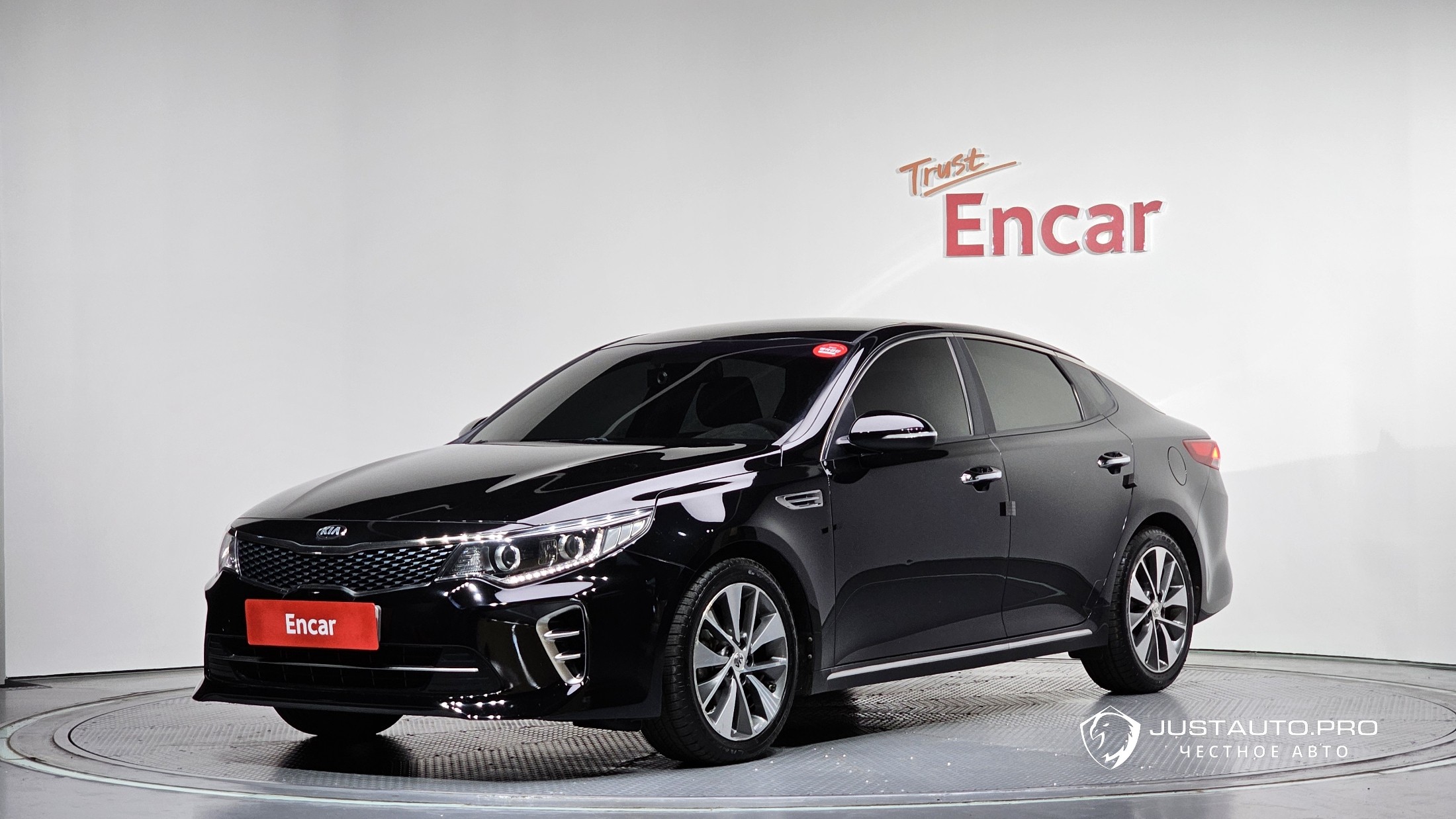 Автомобиль Kia K5