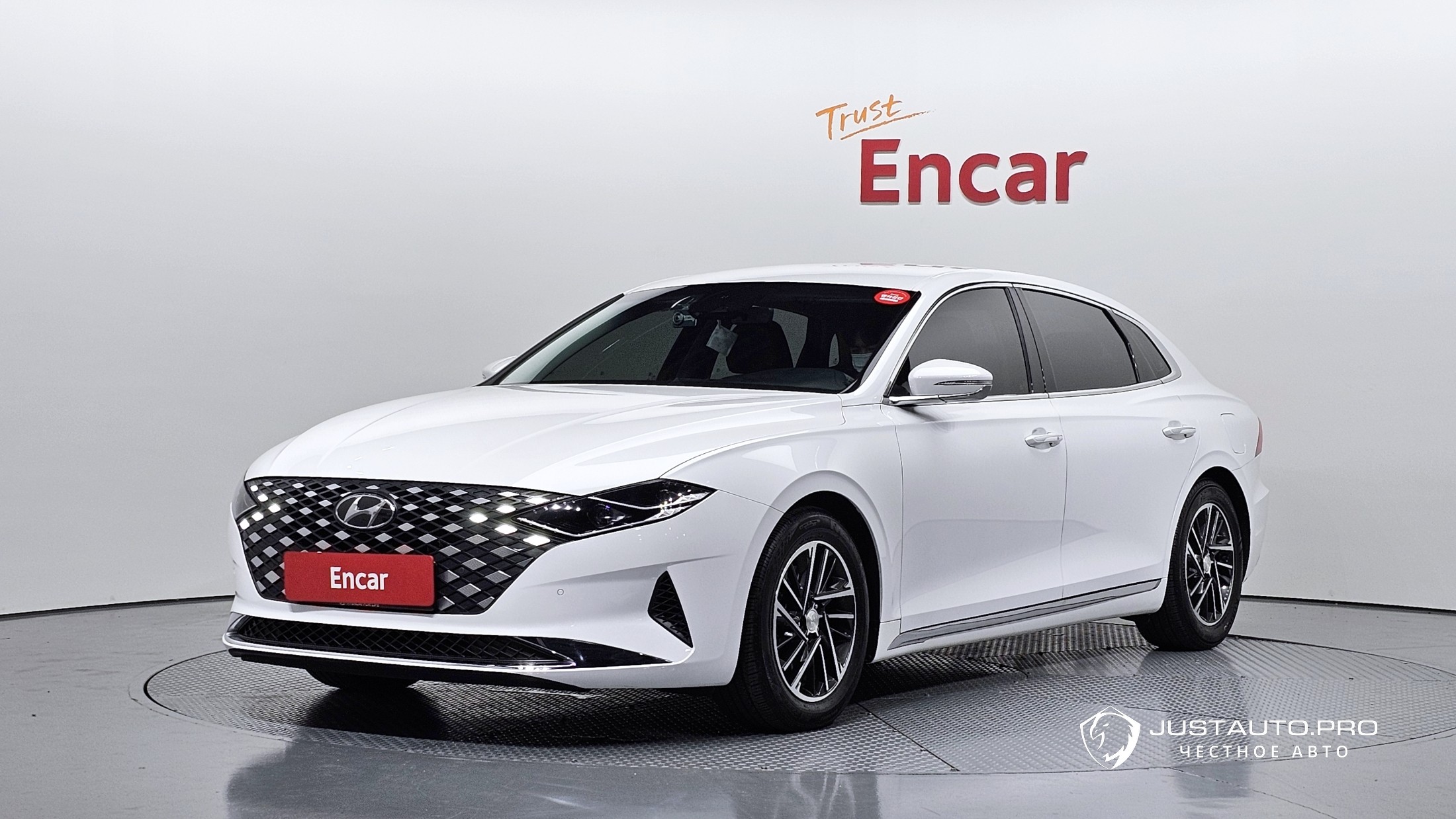 Автомобиль Hyundai Grandeur