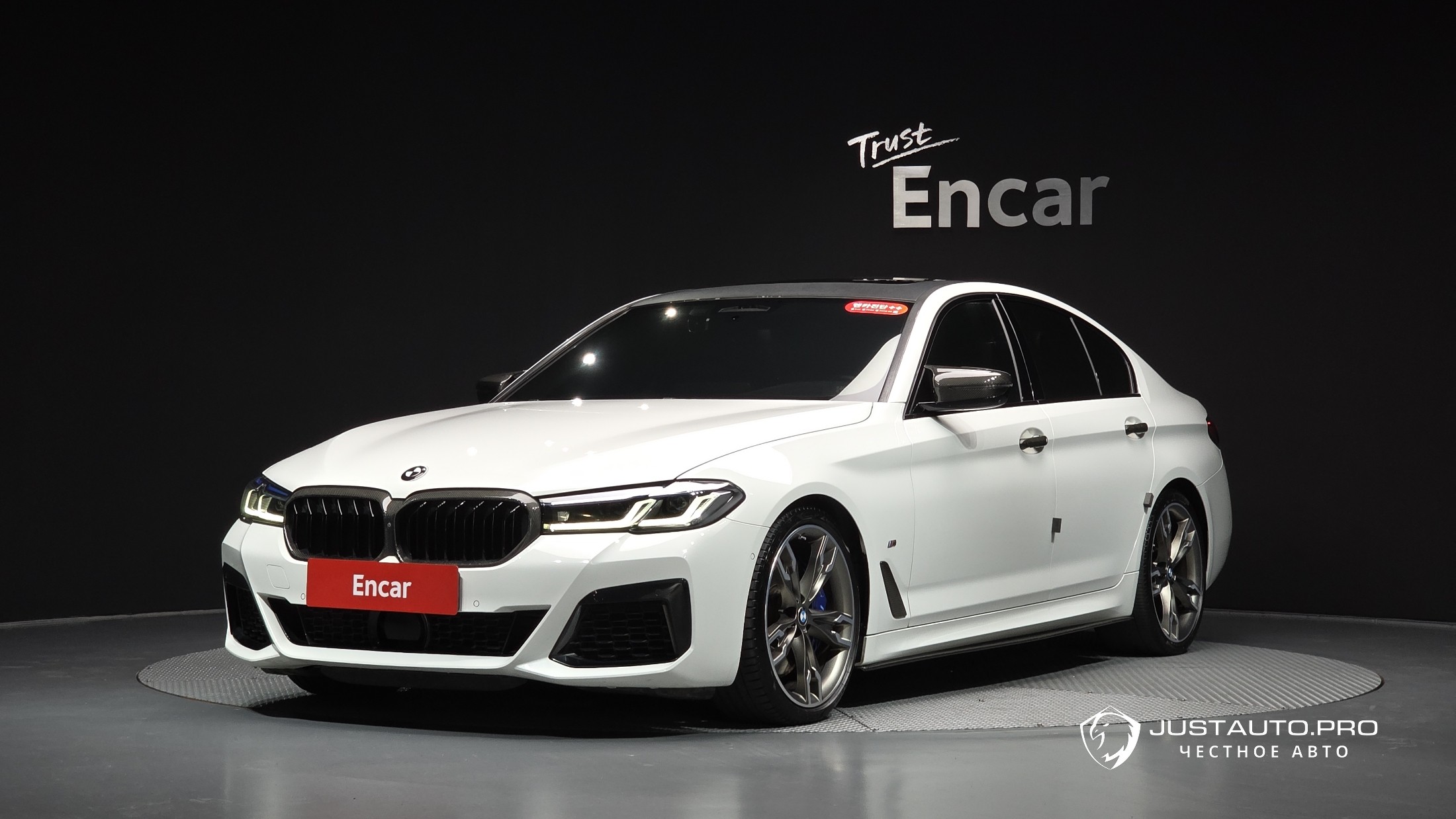 Автомобиль BMW 5-Series