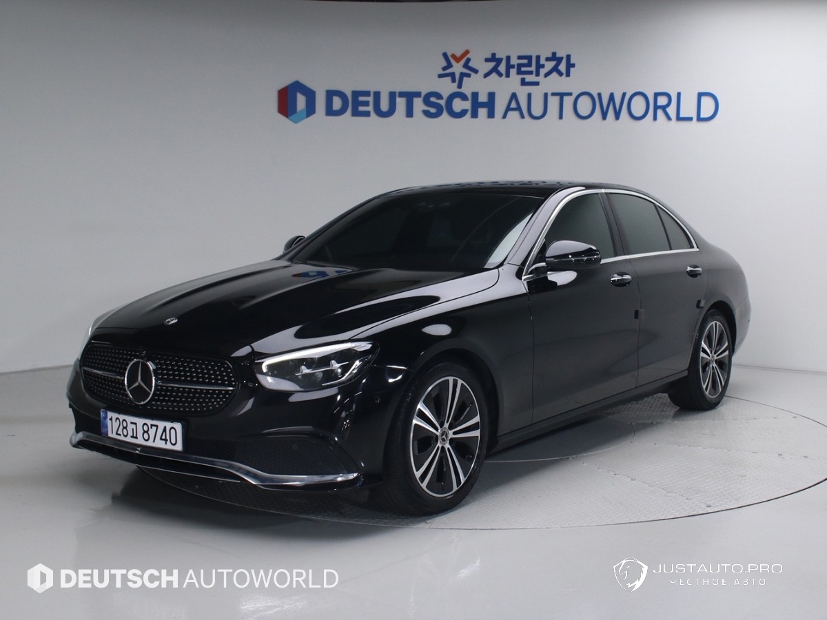 Автомобиль Mercedes-Benz E-Class