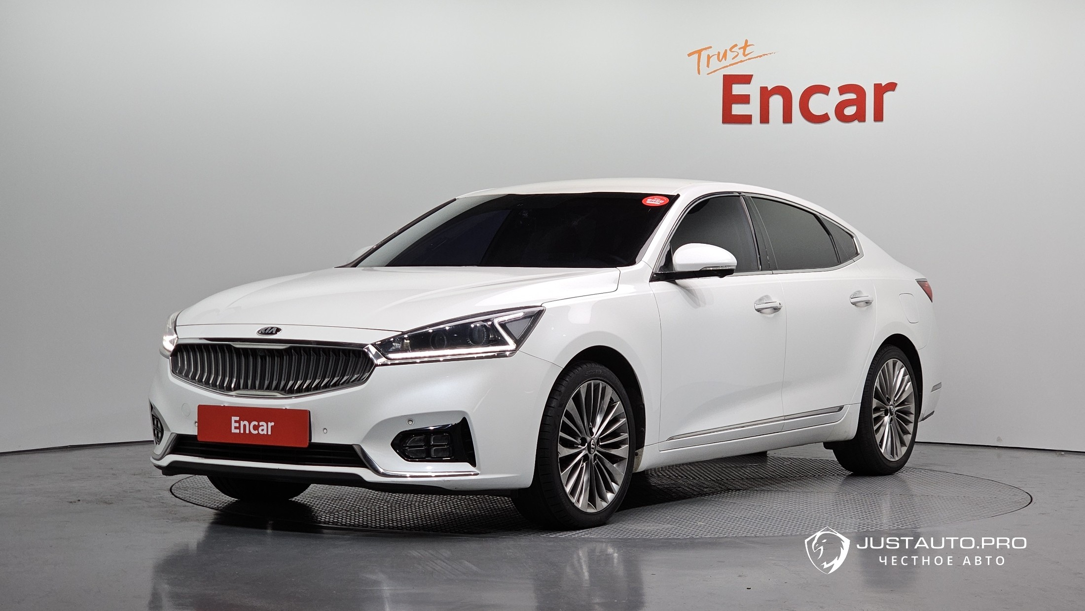 Автомобиль Kia K7