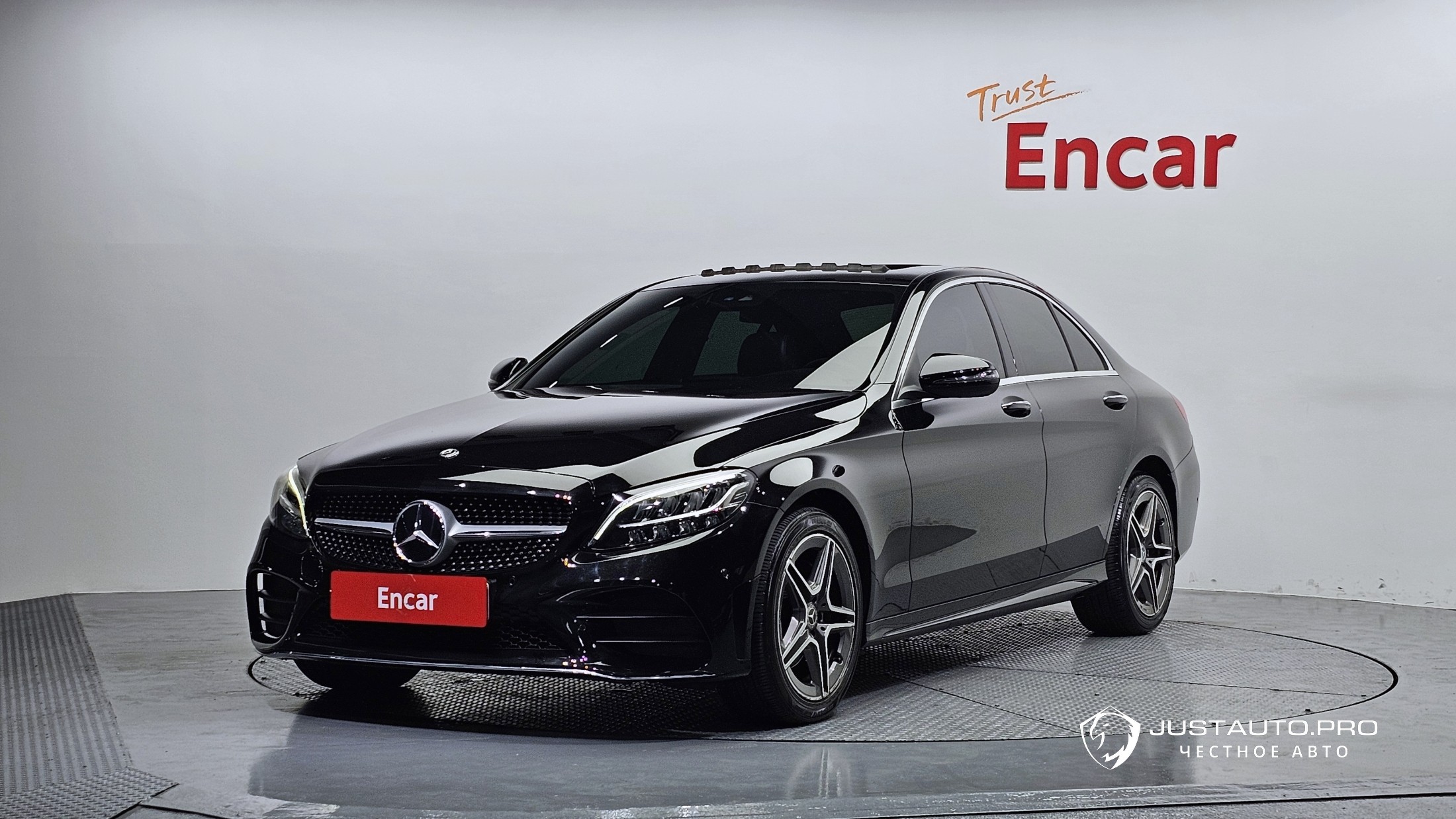 Автомобиль Mercedes-Benz C-Class
