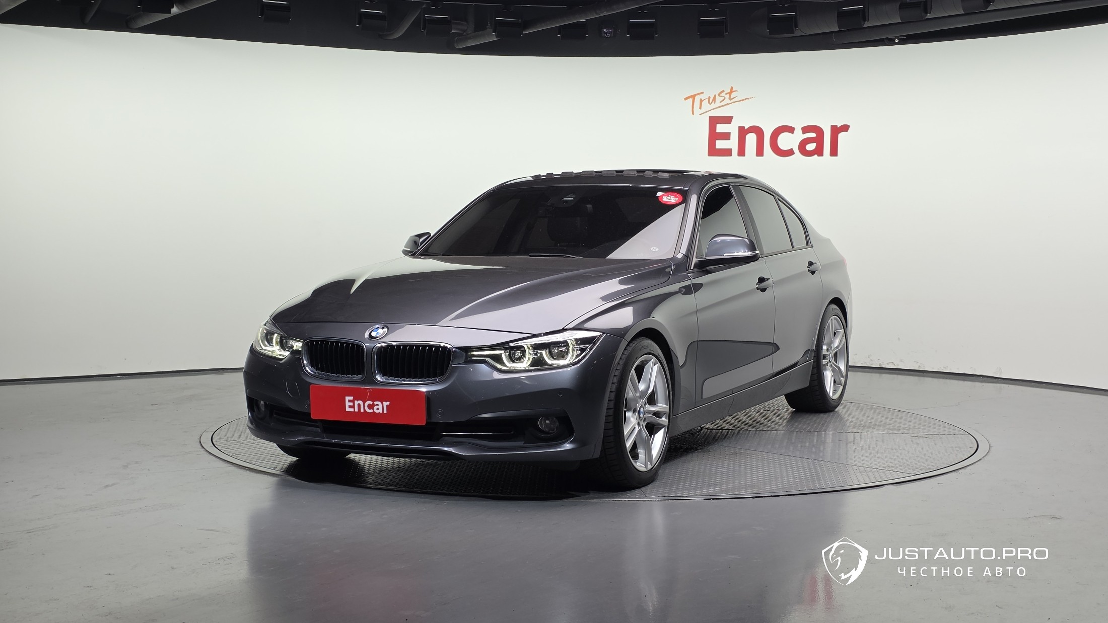 Автомобиль BMW 3-Series