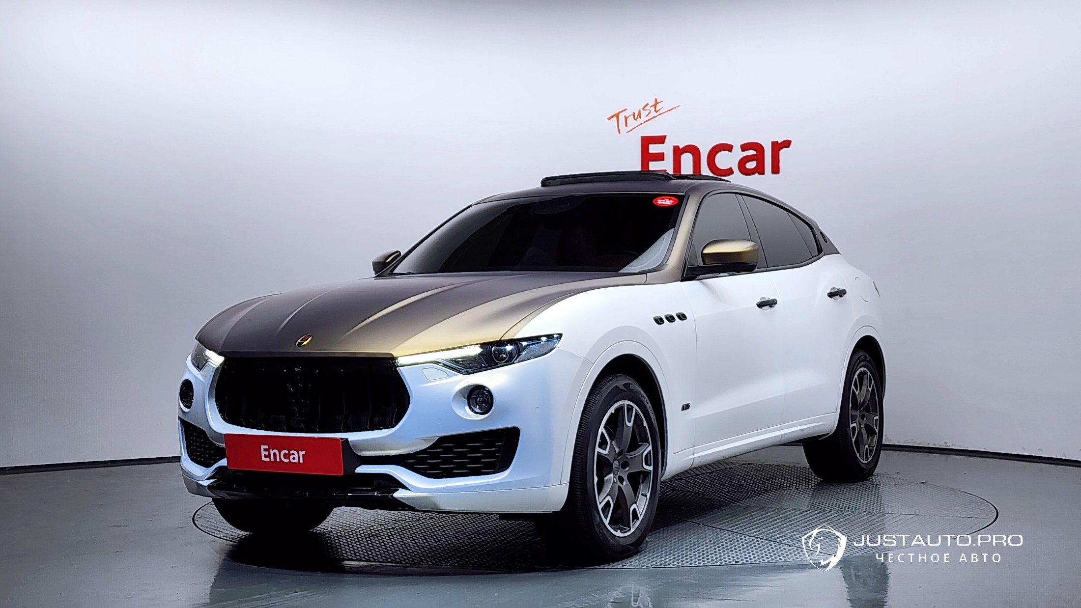 Автомобиль Maserati Levante