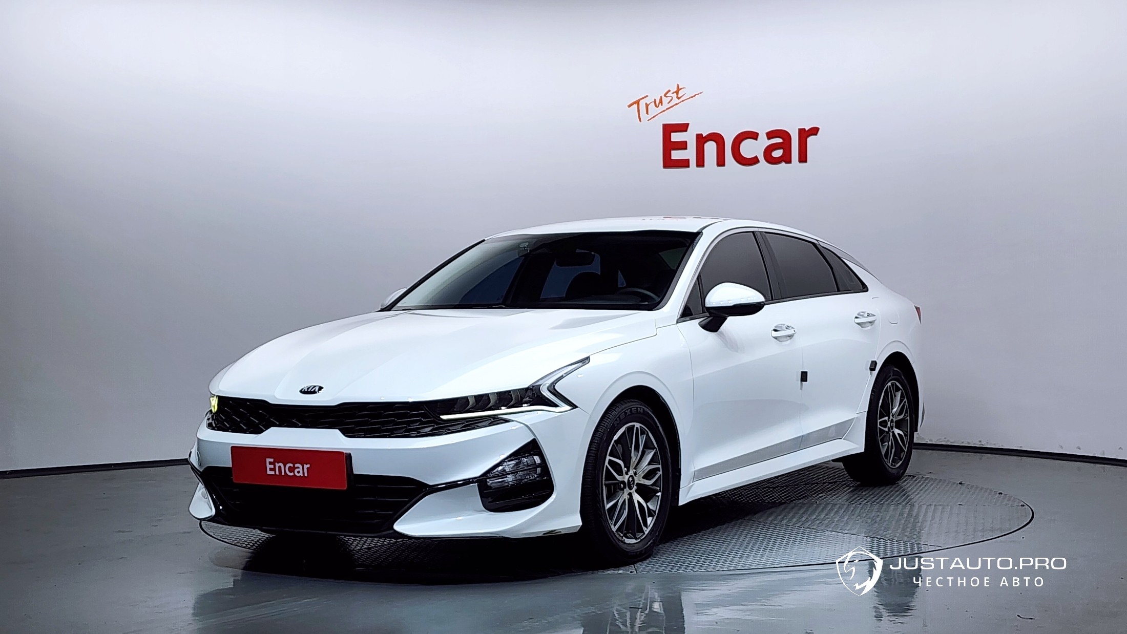 Автомобиль Kia K5