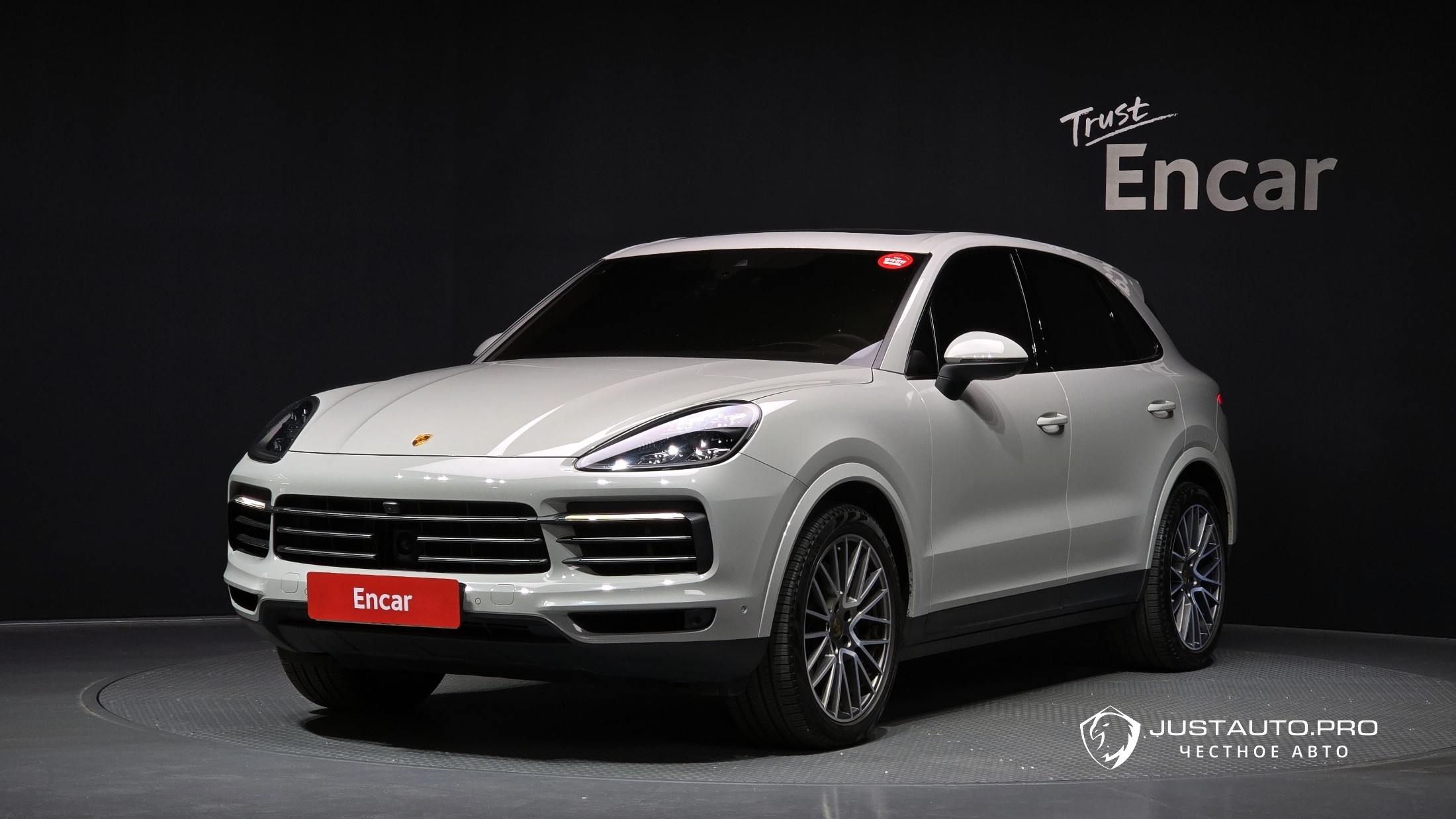 Автомобиль Porsche Cayenne