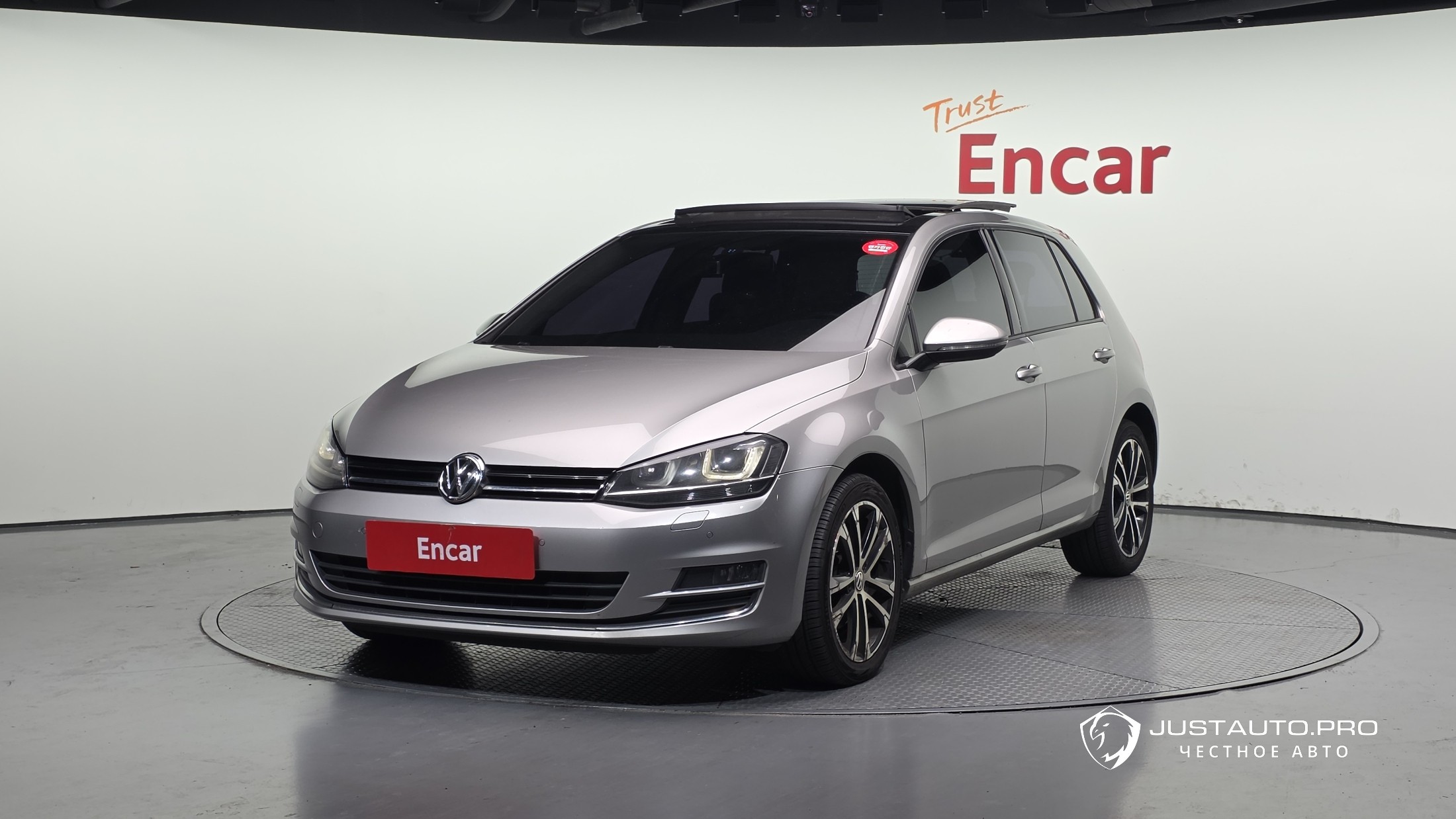 Автомобиль Volkswagen Golf
