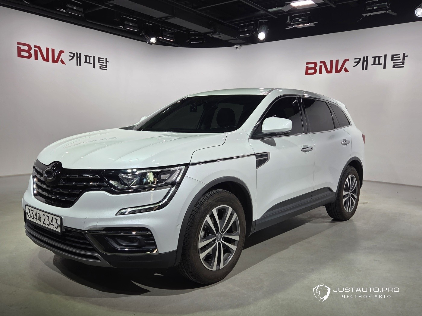 Автомобиль Renault-KoreaSamsung QM6