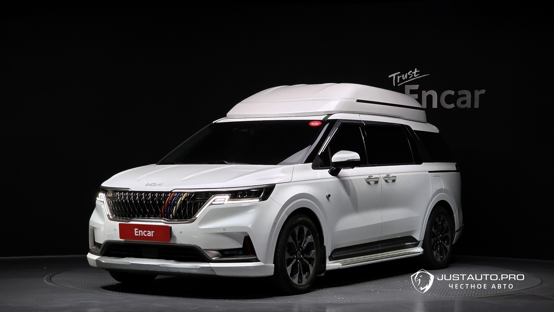 Автомобиль Kia Canival