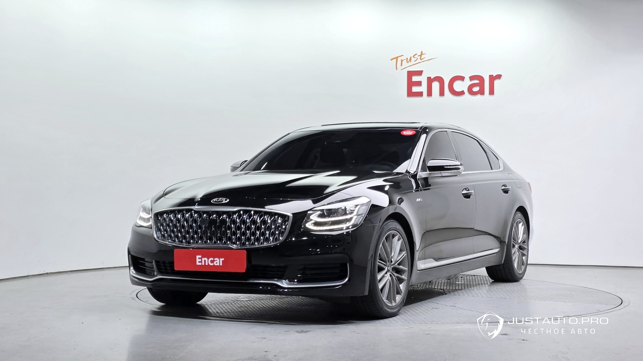 Автомобиль Kia K9