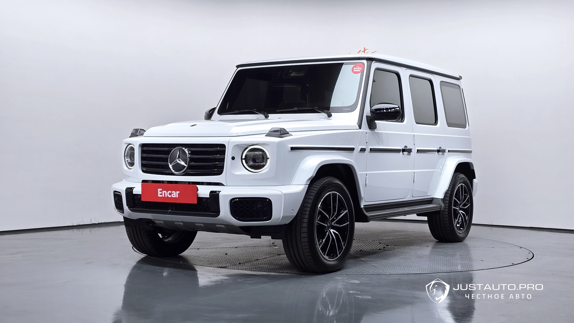 Автомобиль Mercedes-Benz G-Class