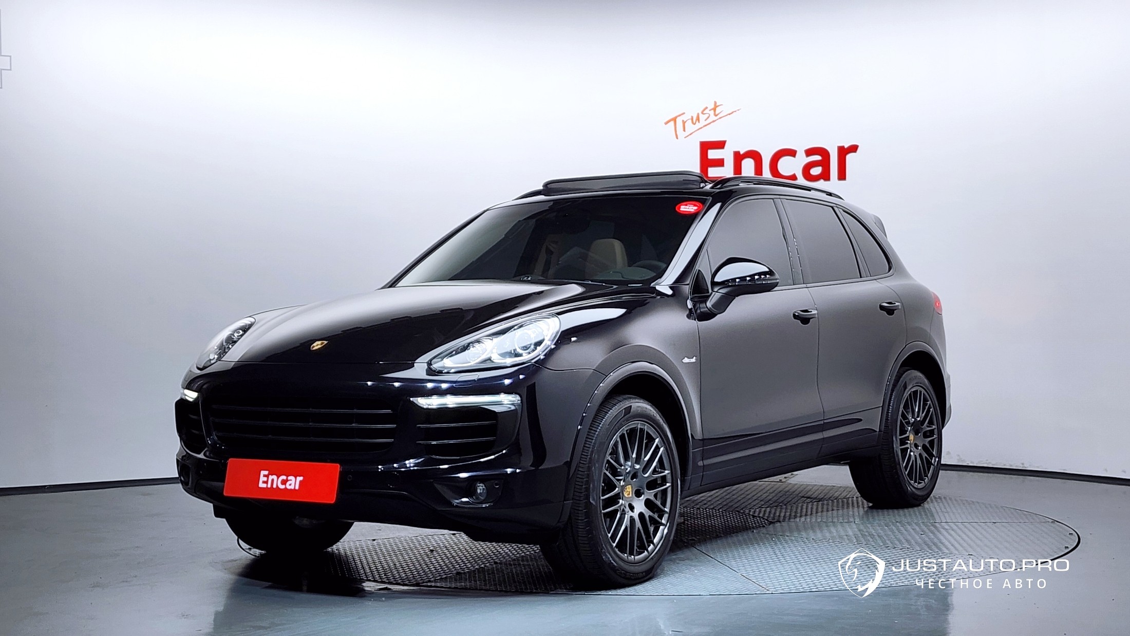 Автомобиль Porsche Cayenne