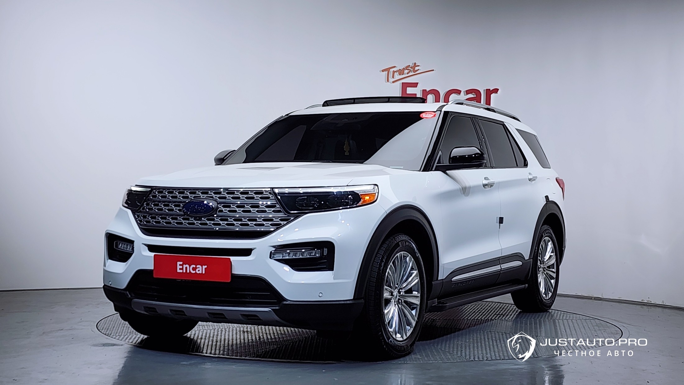 Автомобиль Ford Explorer