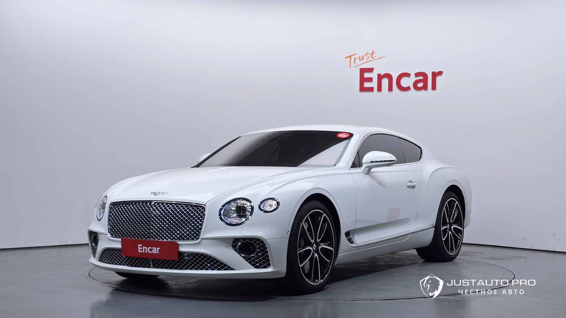 Автомобиль Bentley Continental
