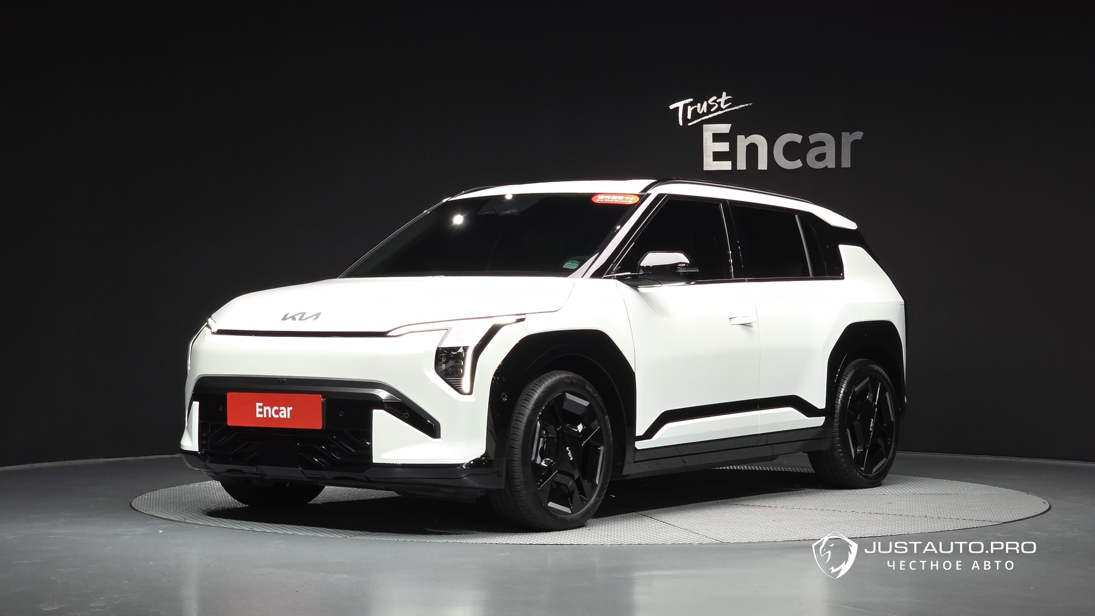 Автомобиль Kia EV3