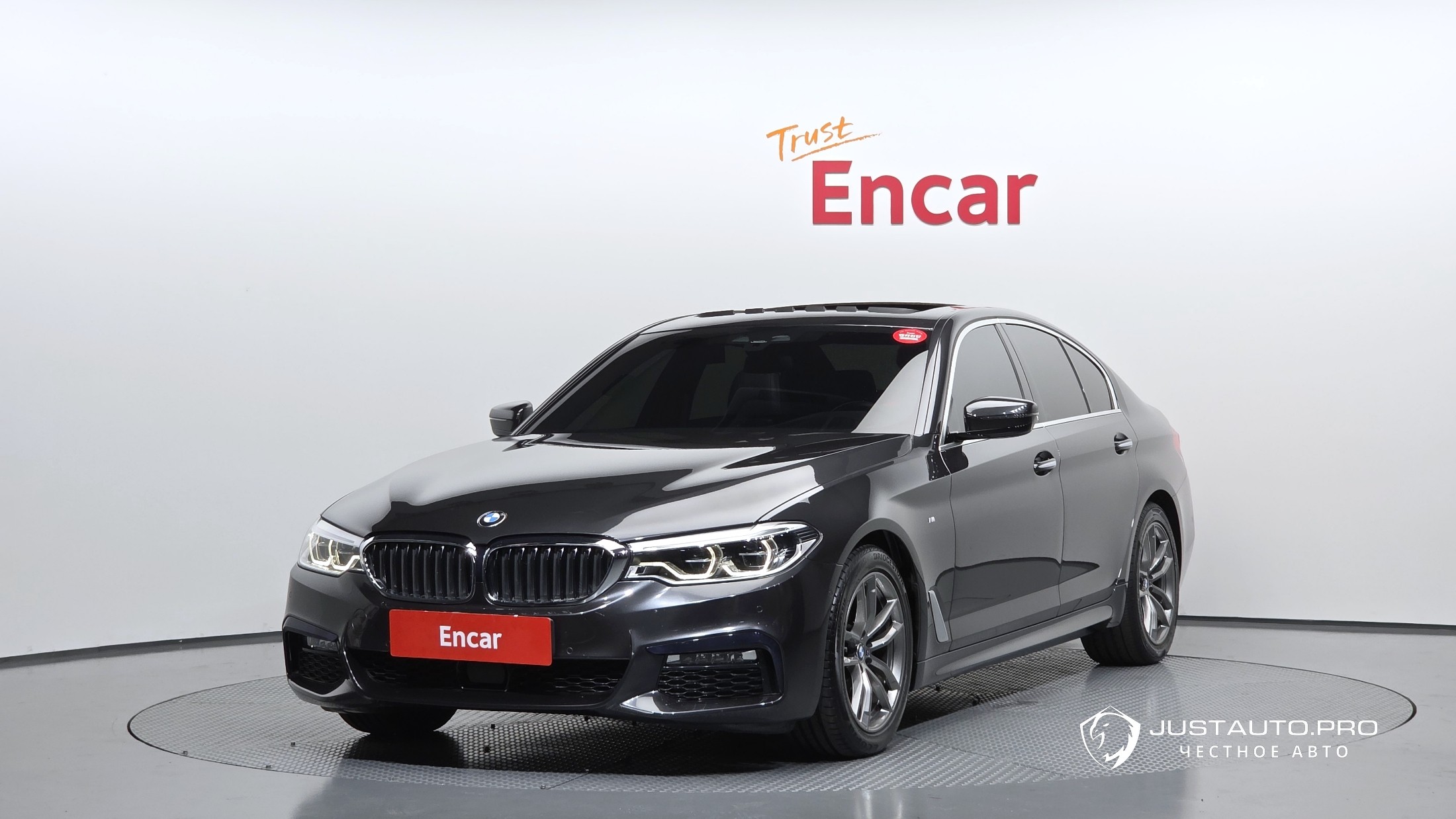 Автомобиль BMW 5-Series