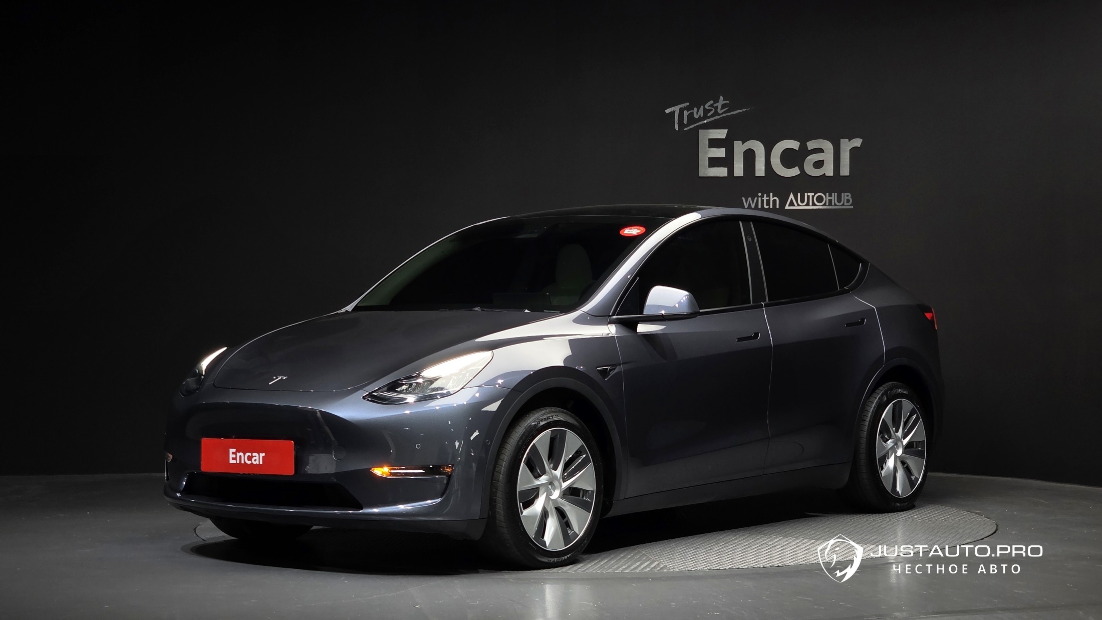 Автомобиль Tesla Model Y