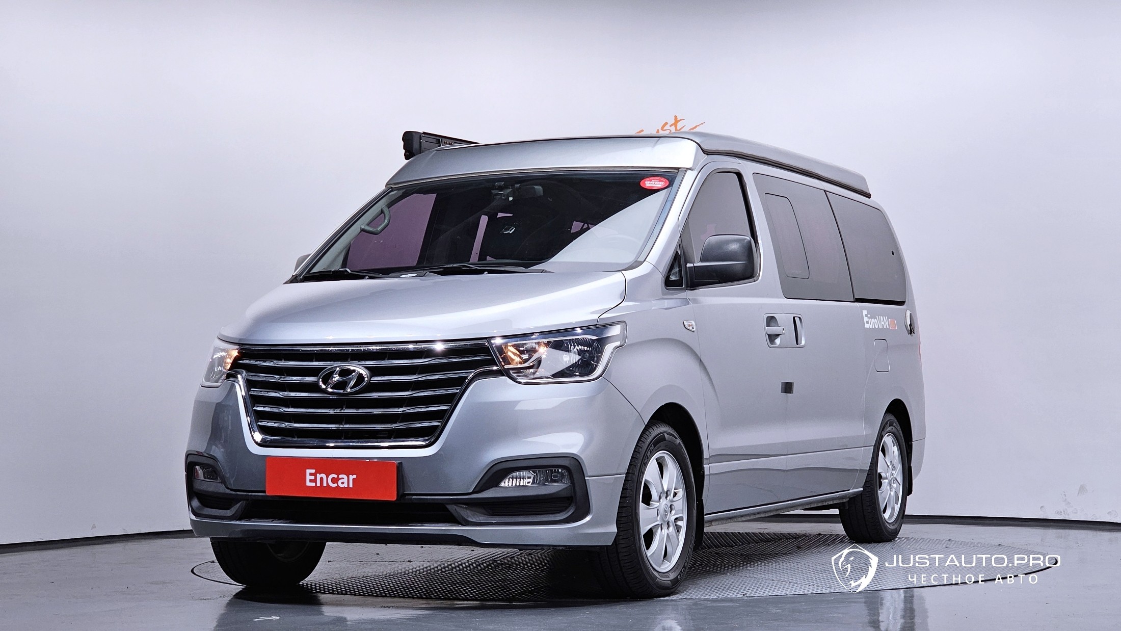 Автомобиль Hyundai Starex