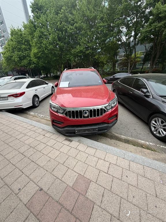 Автомобиль KG_Mobility_Ssangyong Rexton