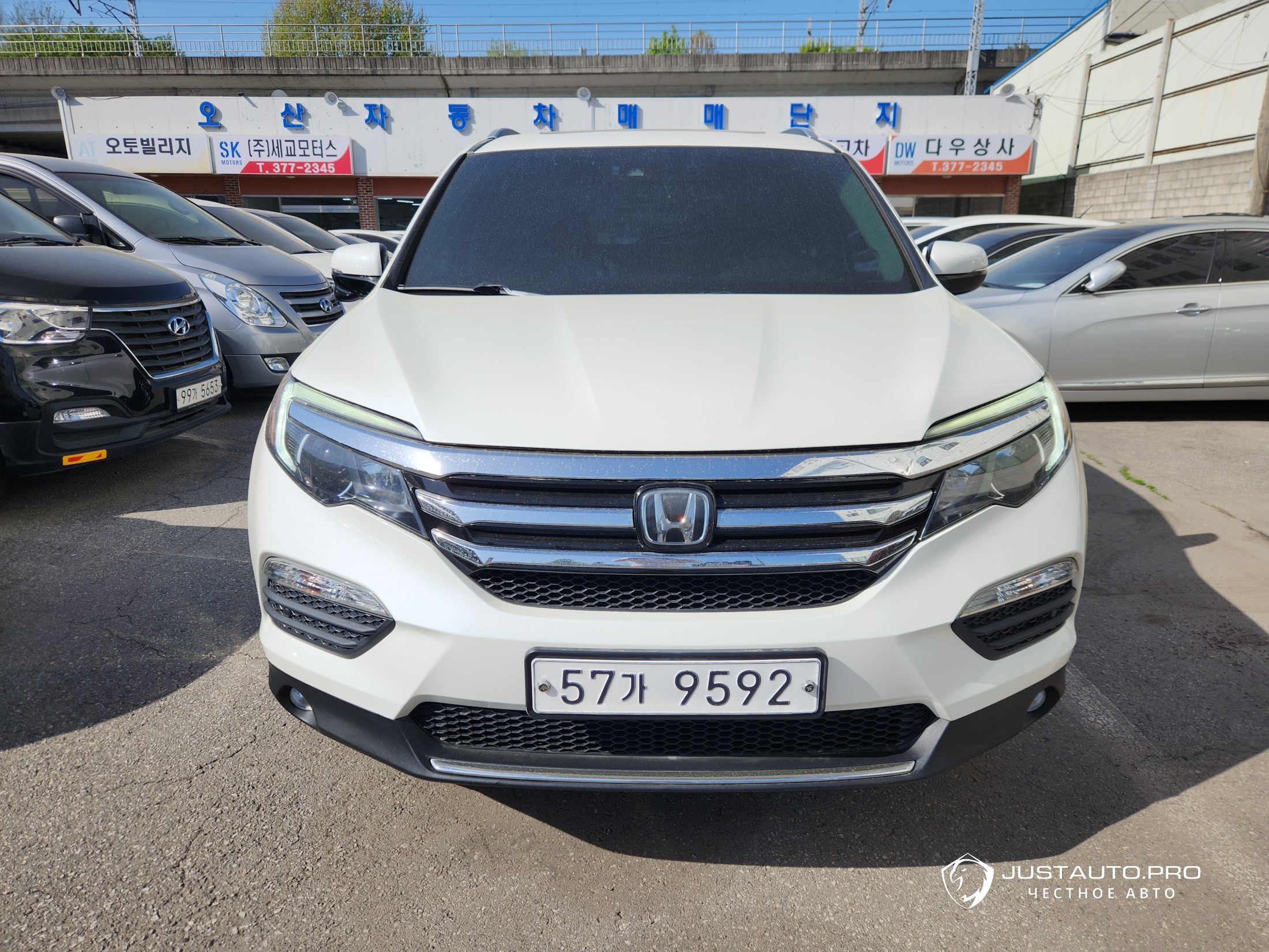 Автомобиль Honda Pilot