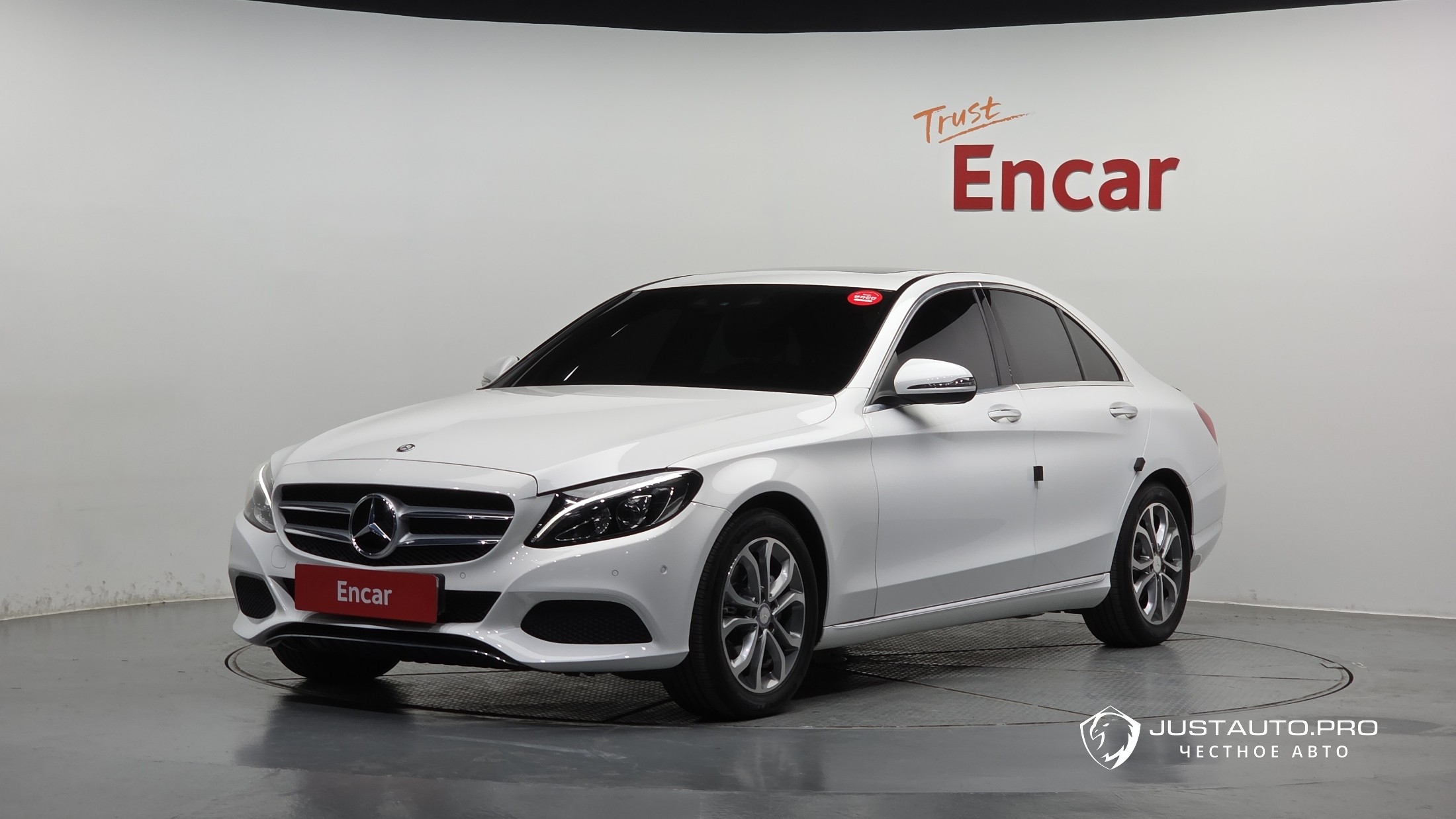 Автомобиль Mercedes-Benz C-Class