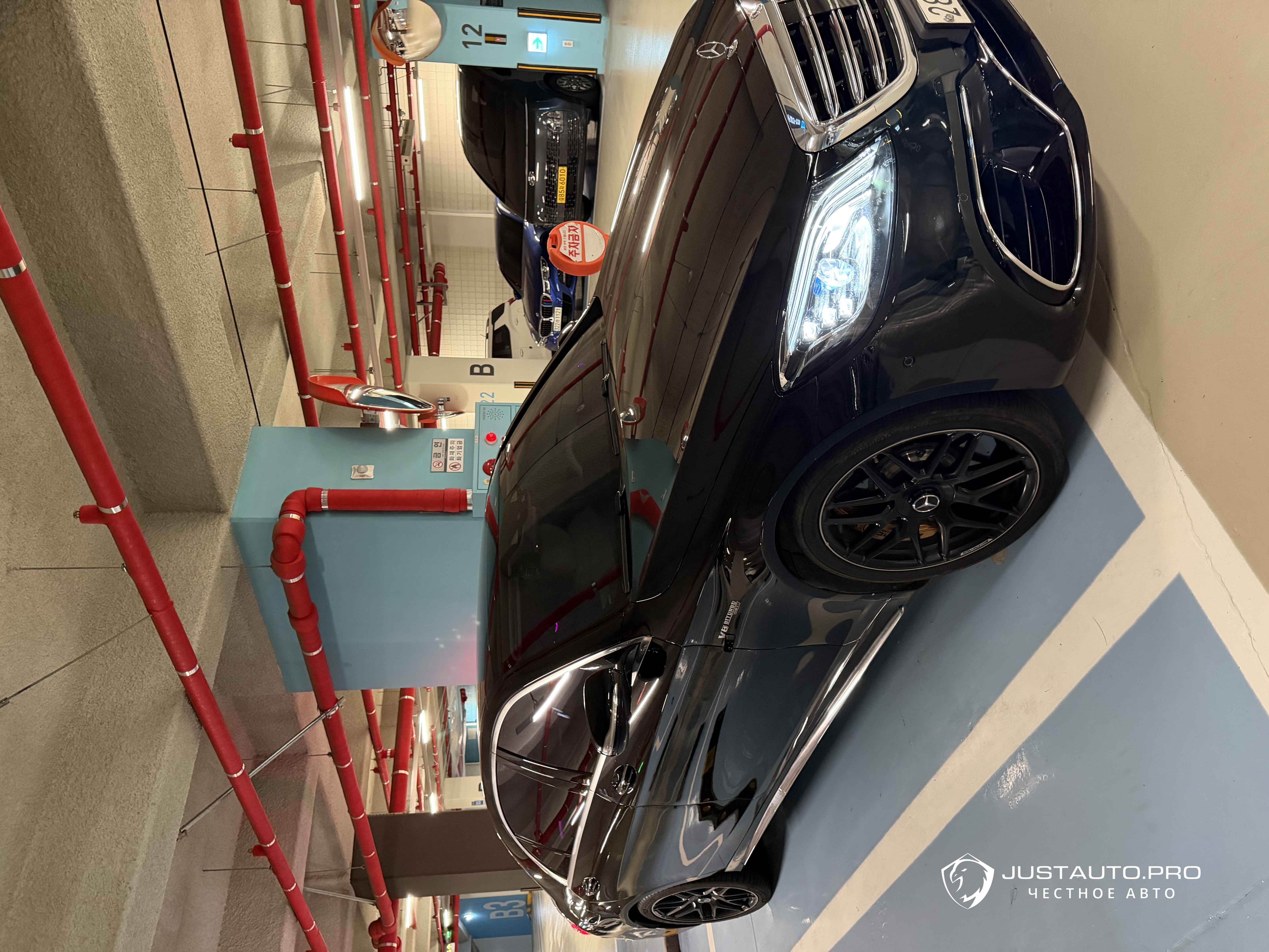 Автомобиль Mercedes-Benz S-Class